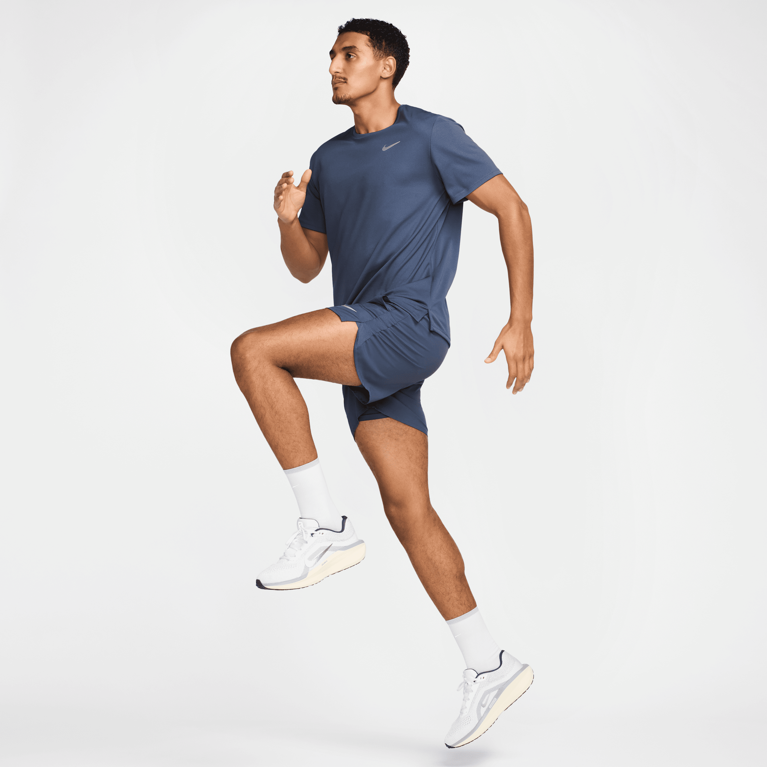 Nike Miler Men's Dri-FIT UV Short-Sleeve Running Top product image