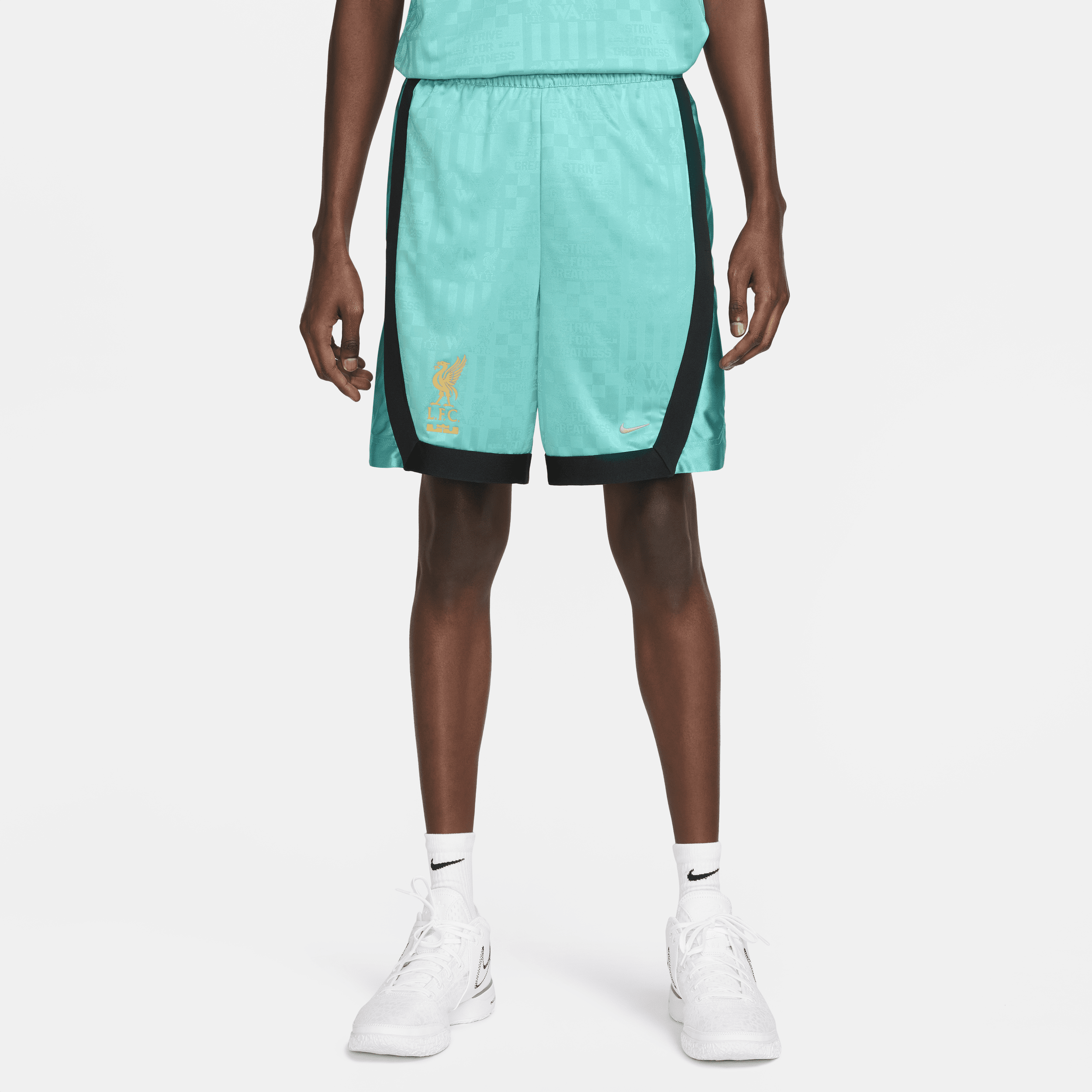 Nike LeBron x Liverpool FC Pantalón corto de baloncesto de 20 cm Dri-FIT DNA - Hombre - Verde