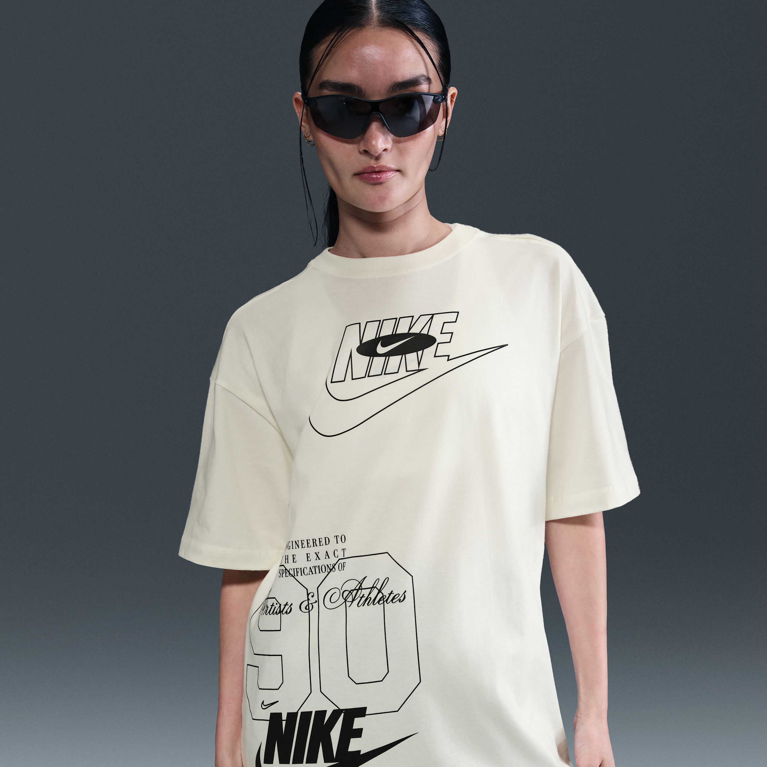 【ナイキ(NIKE)公式ストア】ナイキ スポーツウェア ウィメンズ オーバーサイズド Tシャツ HJ2994-133 ホワイト 【ナイキ(NIKE)公式ストア】ナイキ スポーツウェア ウィメンズ オーバーサイズド Tシャツ HJ2994-133 ホワイト