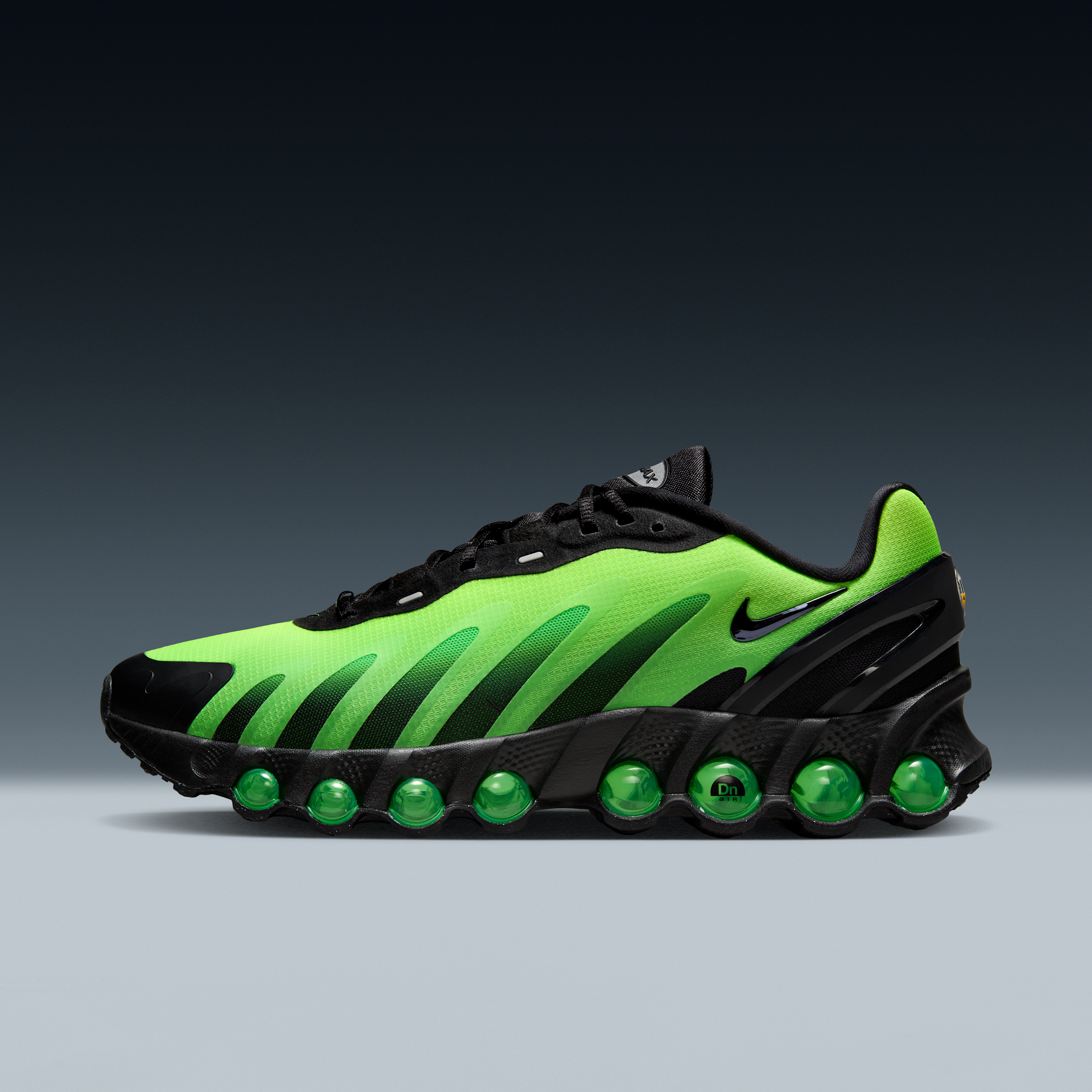 【ナイキ(NIKE)公式ストア】ナイキ エア マックス Dn8 メンズシューズ HQ4681-010 ブラック 【ナイキ(NIKE)公式ストア】ナイキ エア マックス Dn8 メンズシューズ HQ4681-010 ブラック