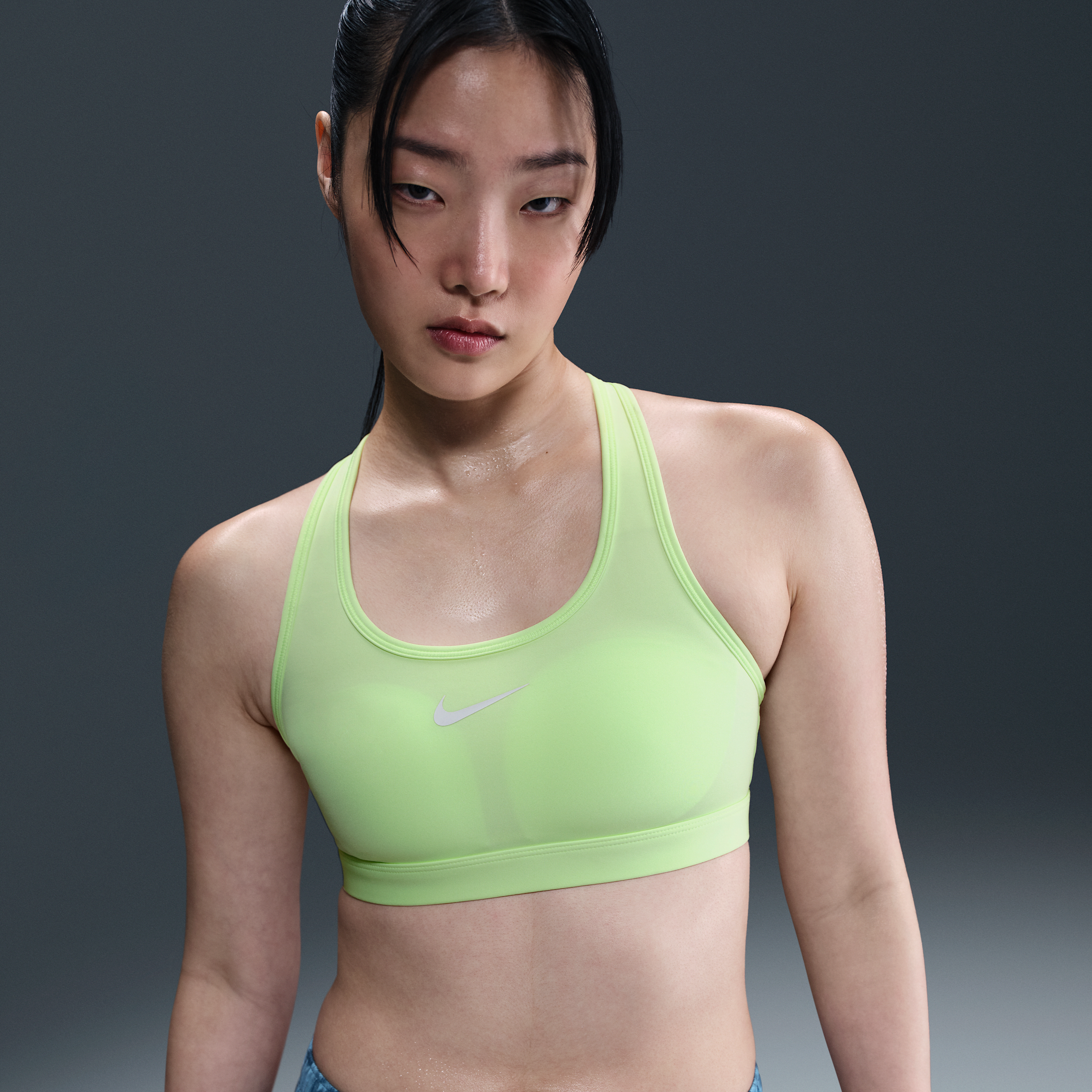 【ナイキ(NIKE)公式ストア】ナイキ スウッシュ ミディアムサポート ウィメンズ パッディド スポーツブラ DX6822-701 イエロー 【ナイキ(NIKE)公式ストア】ナイキ スウッシュ ミディアムサポート ウィメンズ パッディド スポーツブラ DX6822-701 イエロー