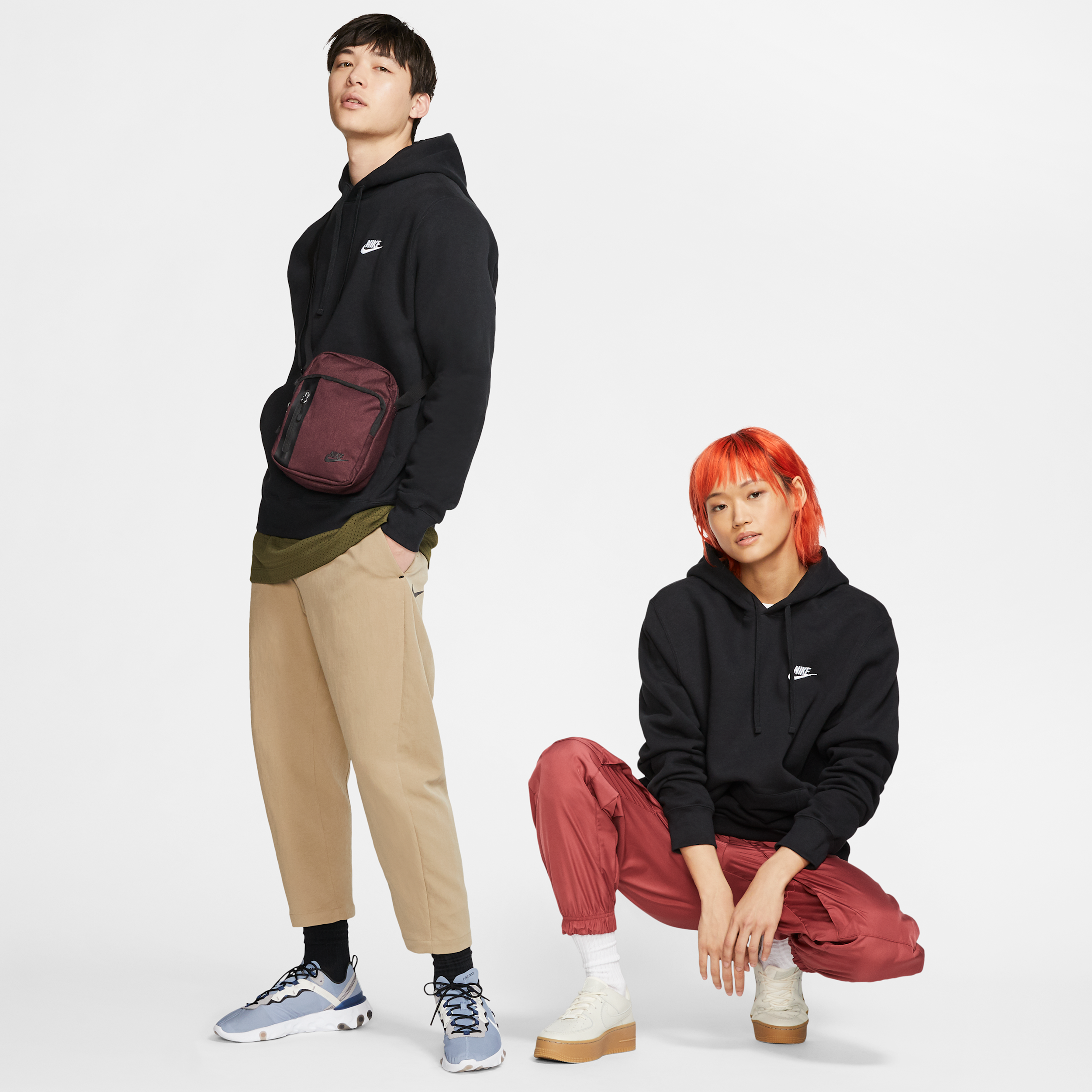 【ナイキ（NIKE）公式ストア】ナイキ スポーツウェア クラブ フリース プルオーバー パーカー BV2655-010 ブラック