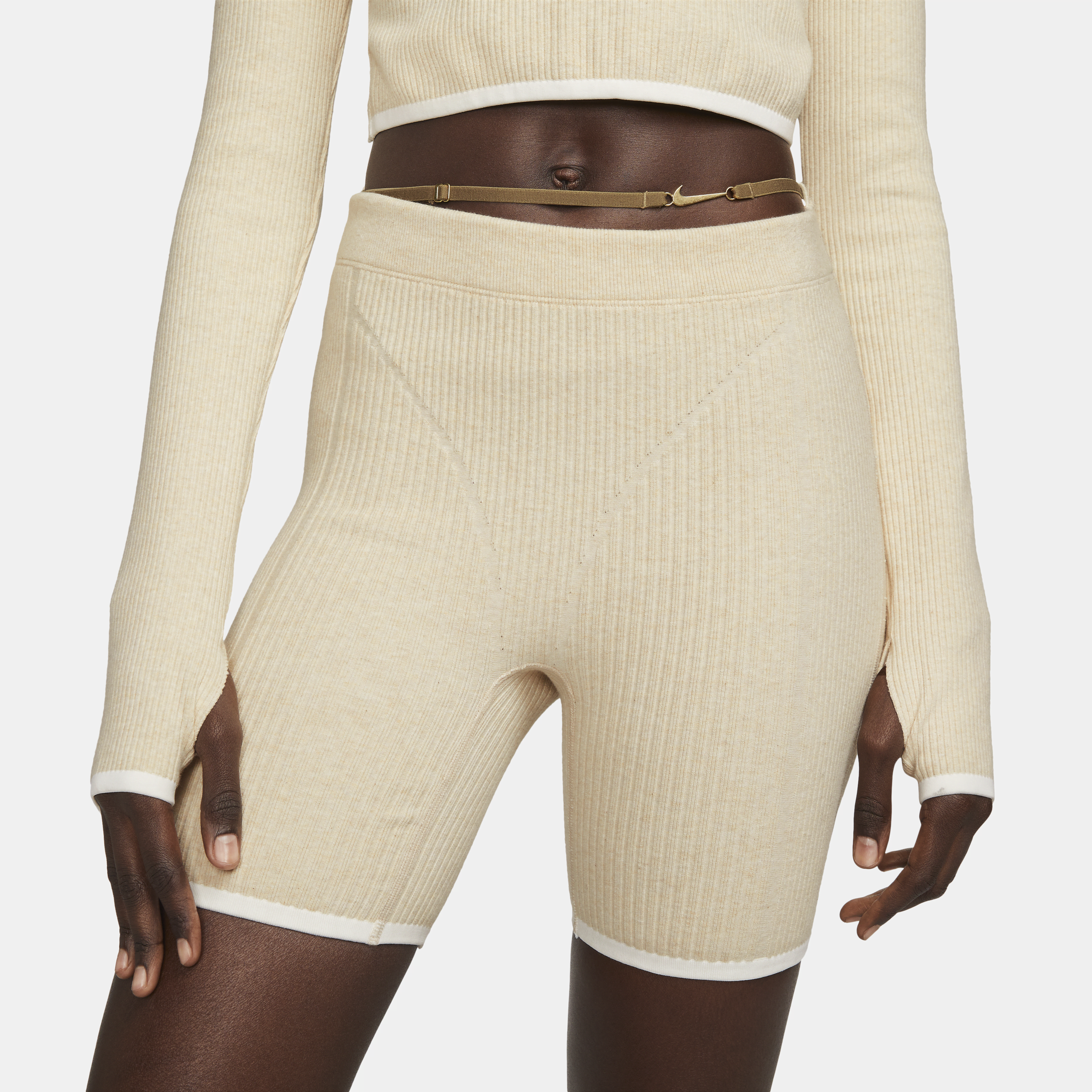 Nike x Jacquemus-shorts til kvinder - brun