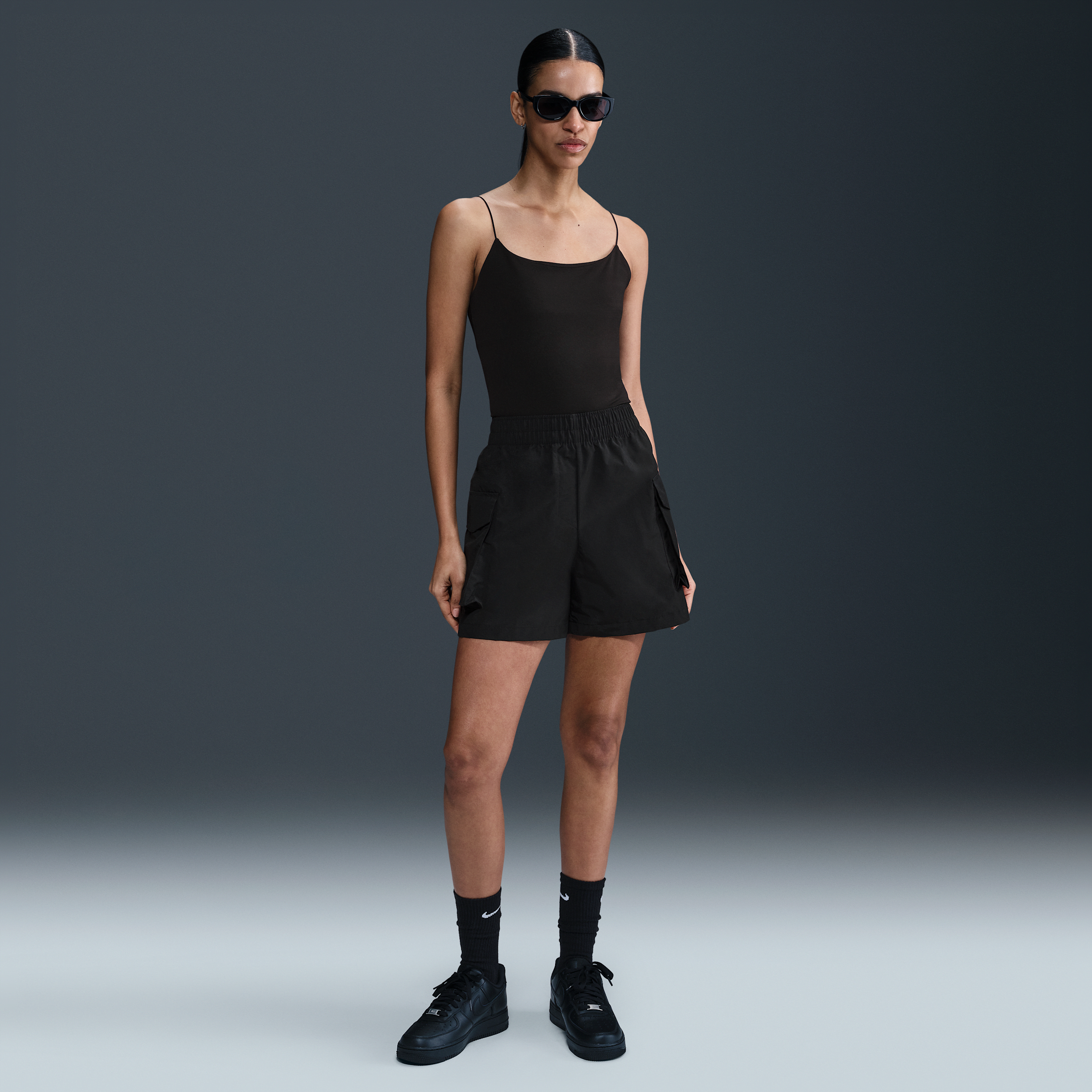 Shorts cargo 13 cm a vita alta Nike Essential Woven – Donna - Nero