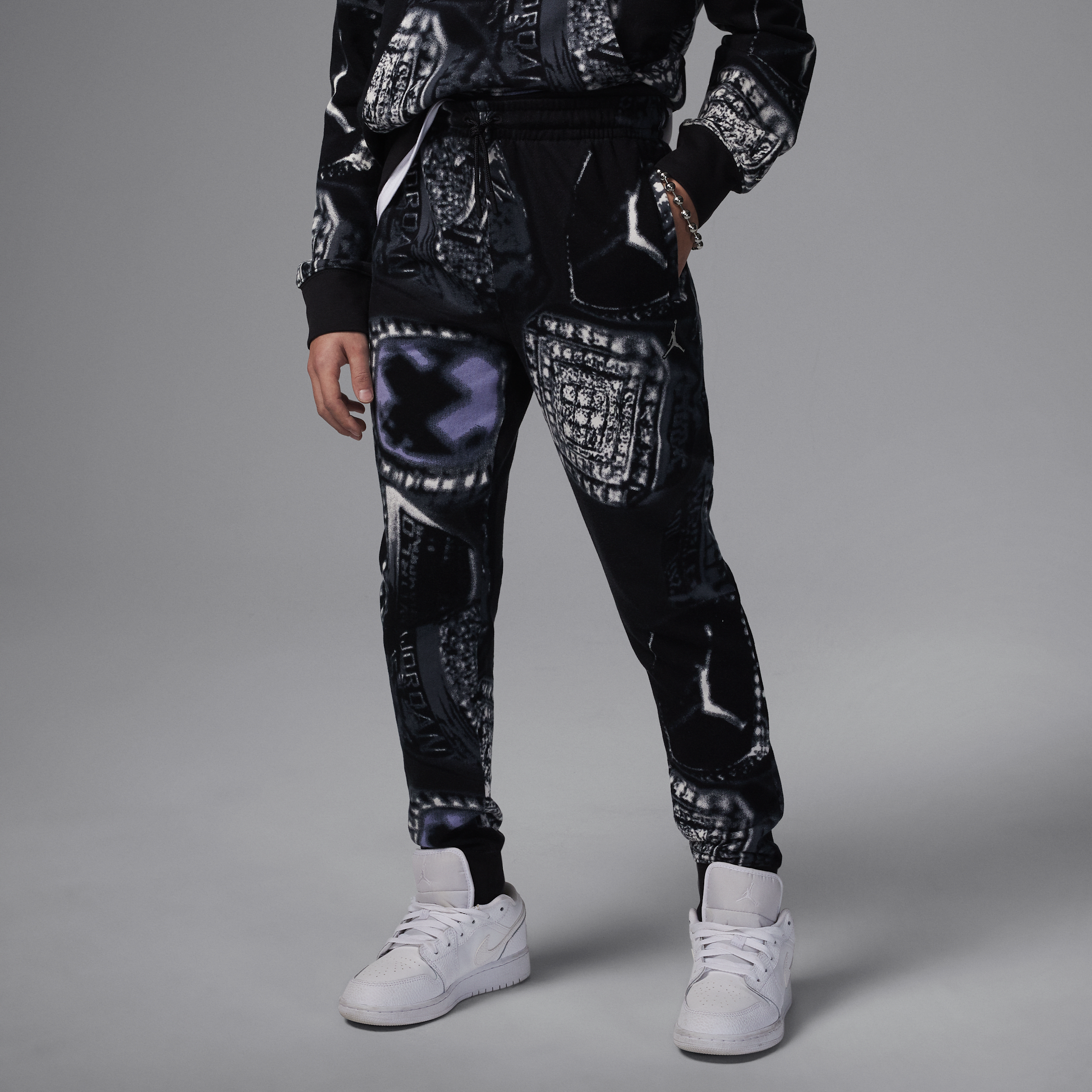 【ナイキ(NIKE)公式ストア】ジョーダン ジュニア MVP フレンチ テリー プリント パンツ IF3736-045 ブラック 【ナイキ(NIKE)公式ストア】ジョーダン ジュニア MVP フレンチ テリー プリント パンツ IF3736-045 ブラック