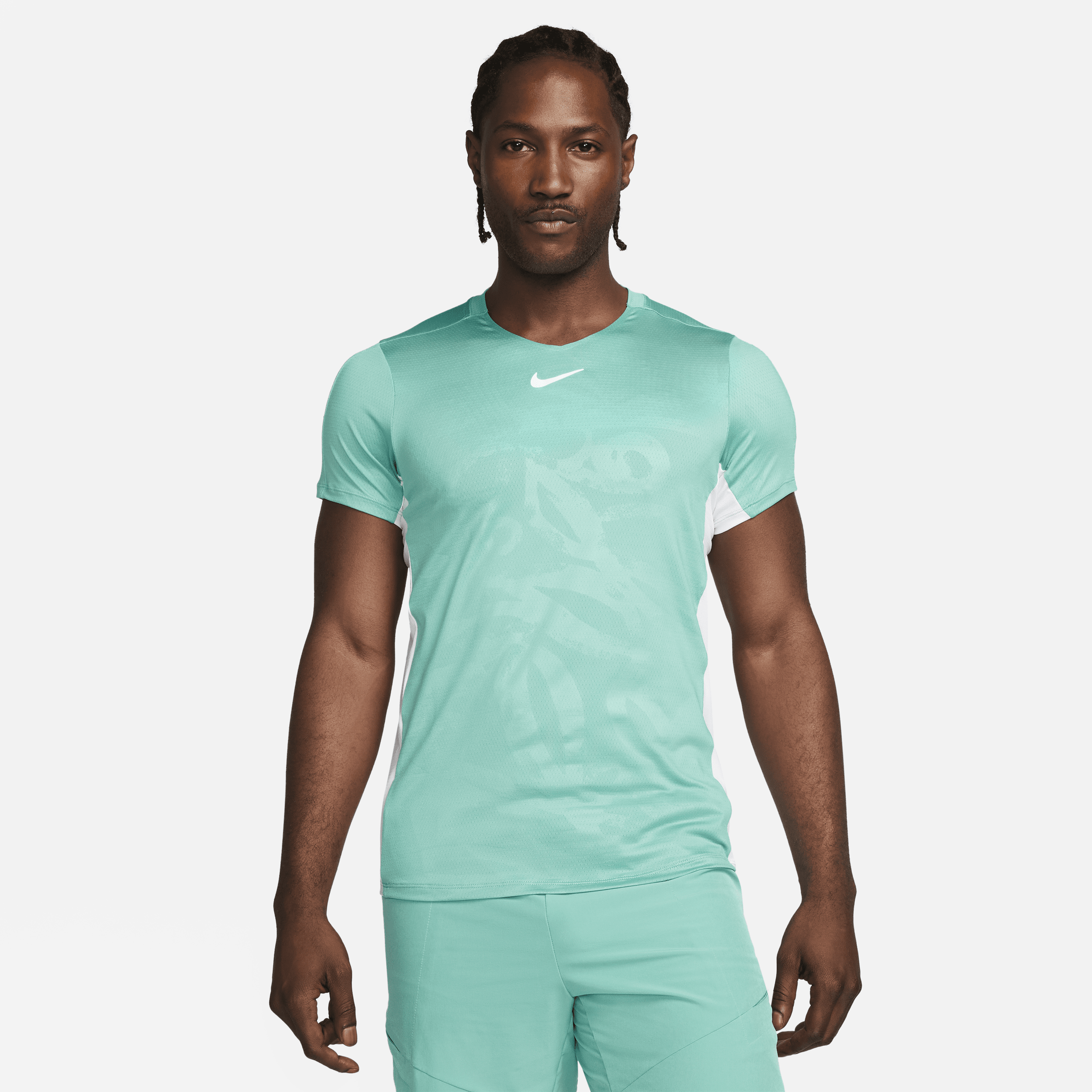 NikeCourt Dri-FIT Advantage-tennistrøje til mænd - grøn
