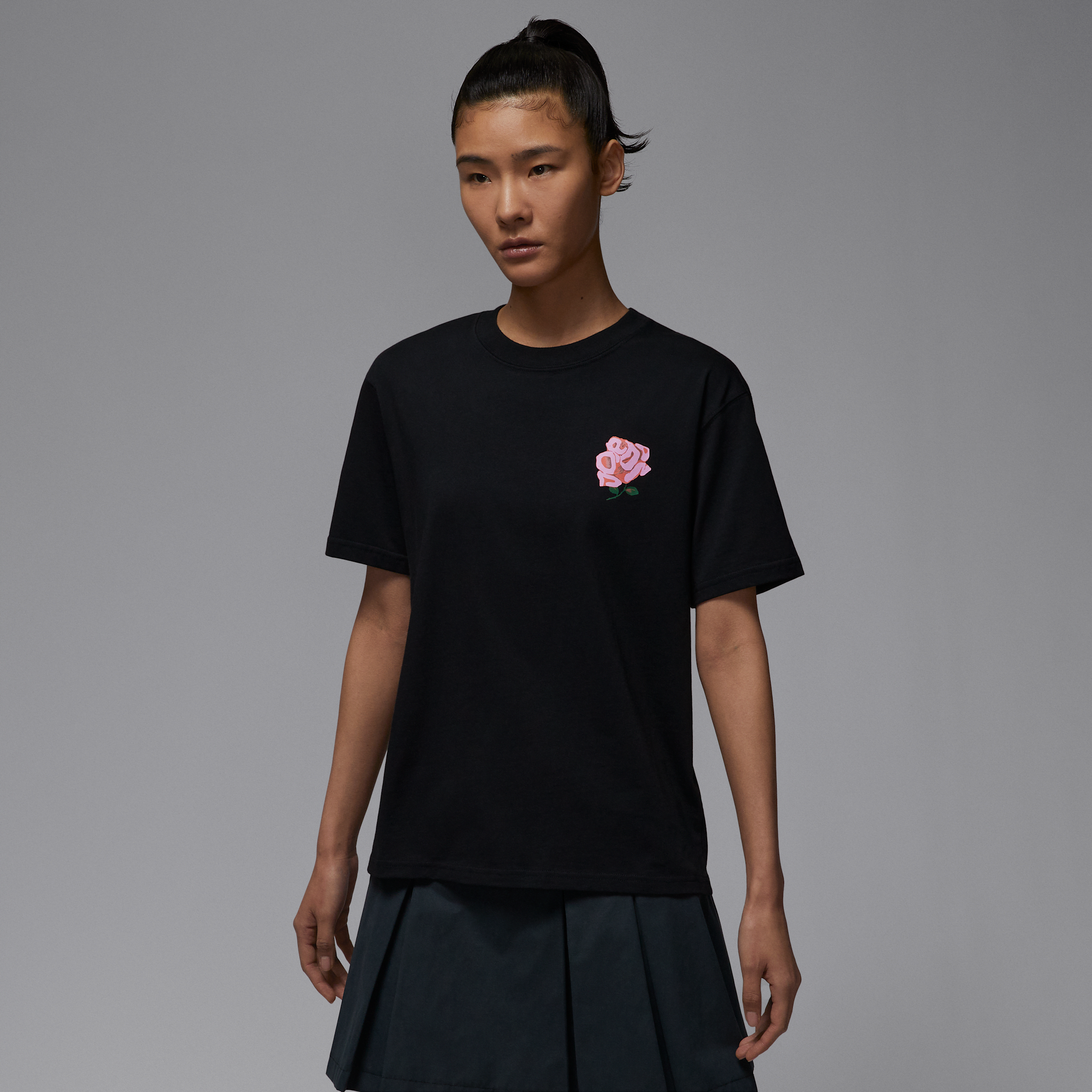 【ナイキ(NIKE)公式ストア】ジョーダン ウィメンズ グラフィック Tシャツ HJ0194-010 ブラック 【ナイキ(NIKE)公式ストア】ジョーダン ウィメンズ グラフィック Tシャツ HJ0194-010 ブラック