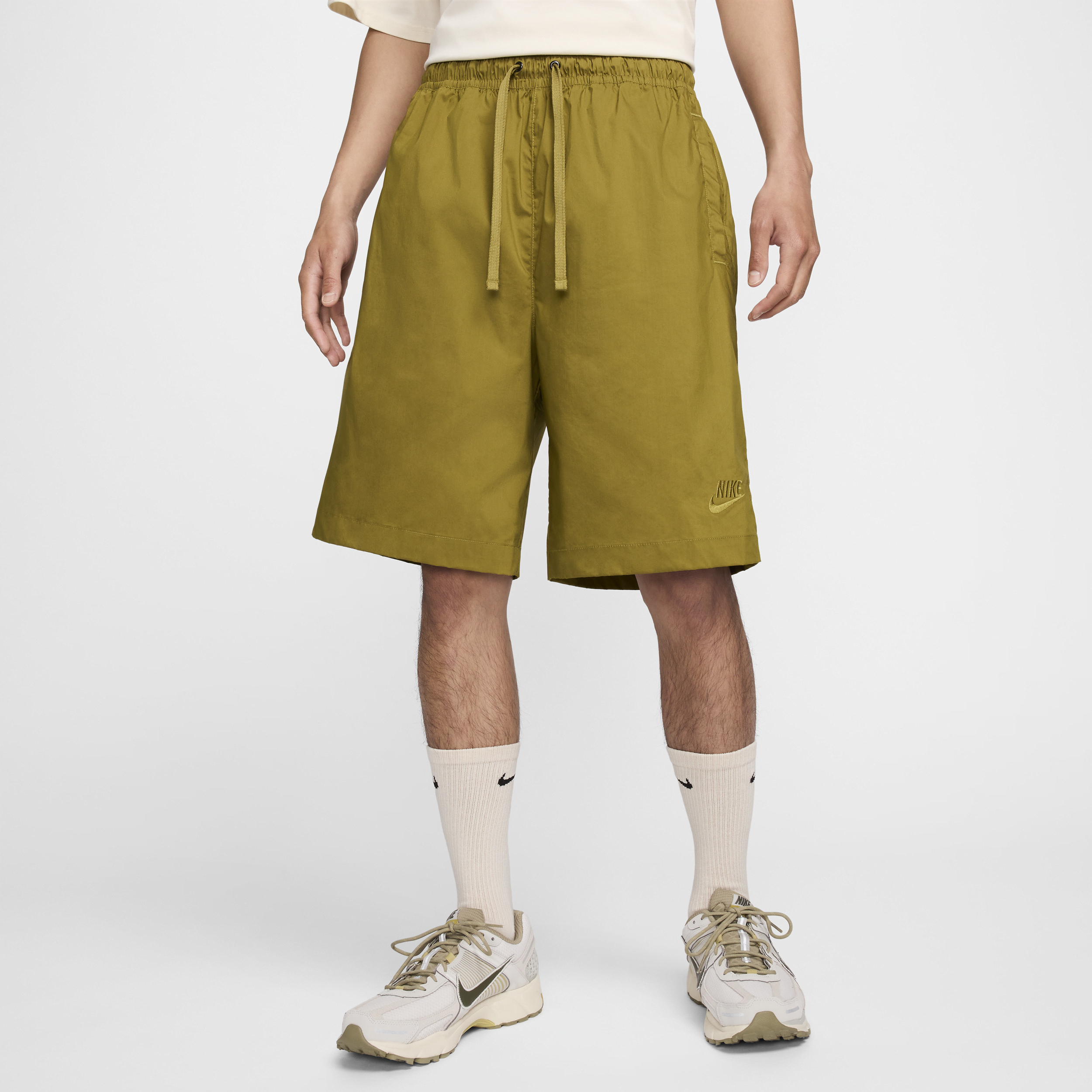 【ナイキ(NIKE)公式ストア】ナイキ スポーツウェア メンズ ウーブン オーバーサイズド ショートパンツ HF4571-399 グリーン 【ナイキ(NIKE)公式ストア】ナイキ スポーツウェア メンズ ウーブン オーバーサイズド ショートパンツ HF4571-399 グリーン