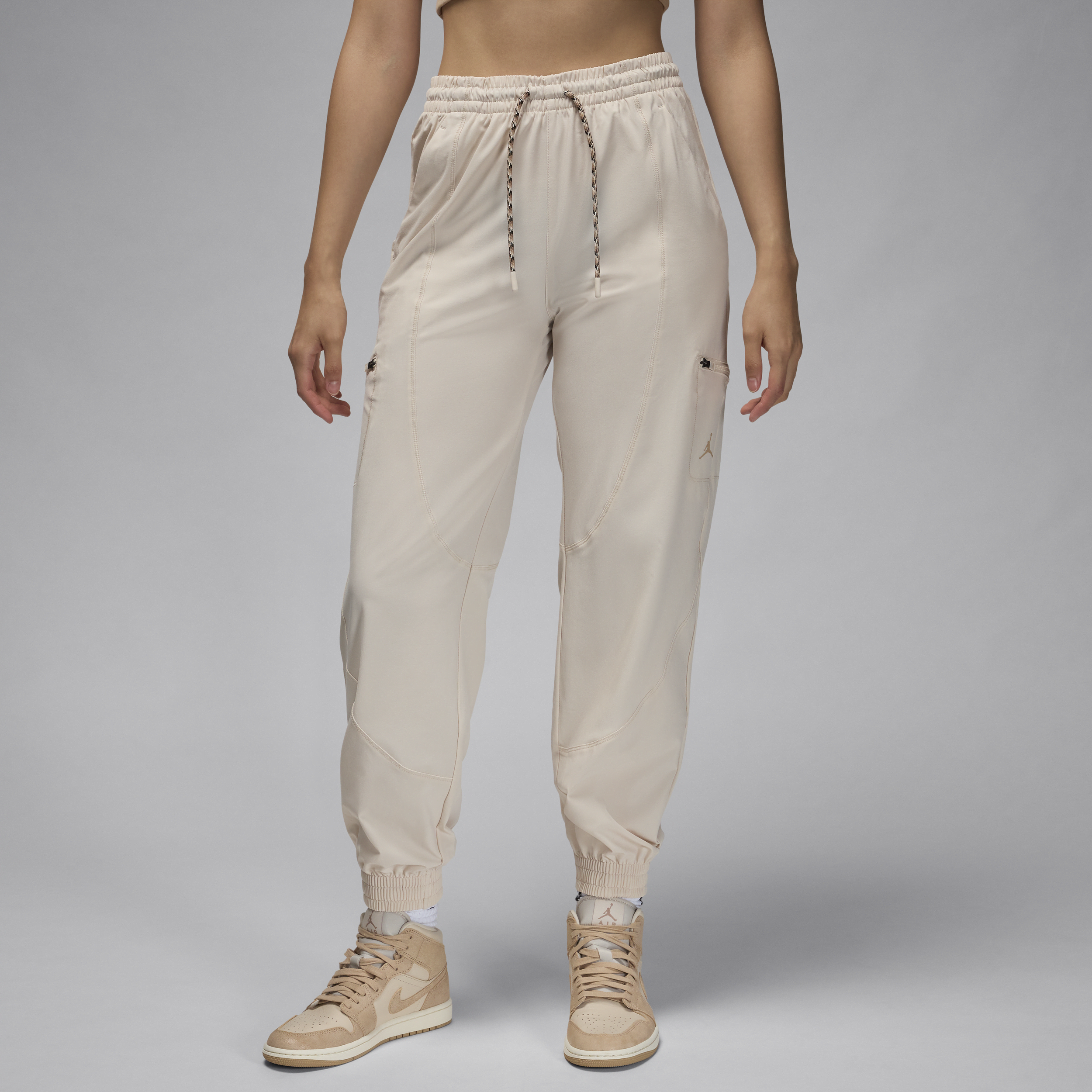 【ナイキ(NIKE)公式ストア】ジョーダン スポーツ ウィメンズ トンネル パンツ FB4660-203 ブラウン 【ナイキ(NIKE)公式ストア】ジョーダン スポーツ ウィメンズ トンネル パンツ FB4660-203 ブラウン