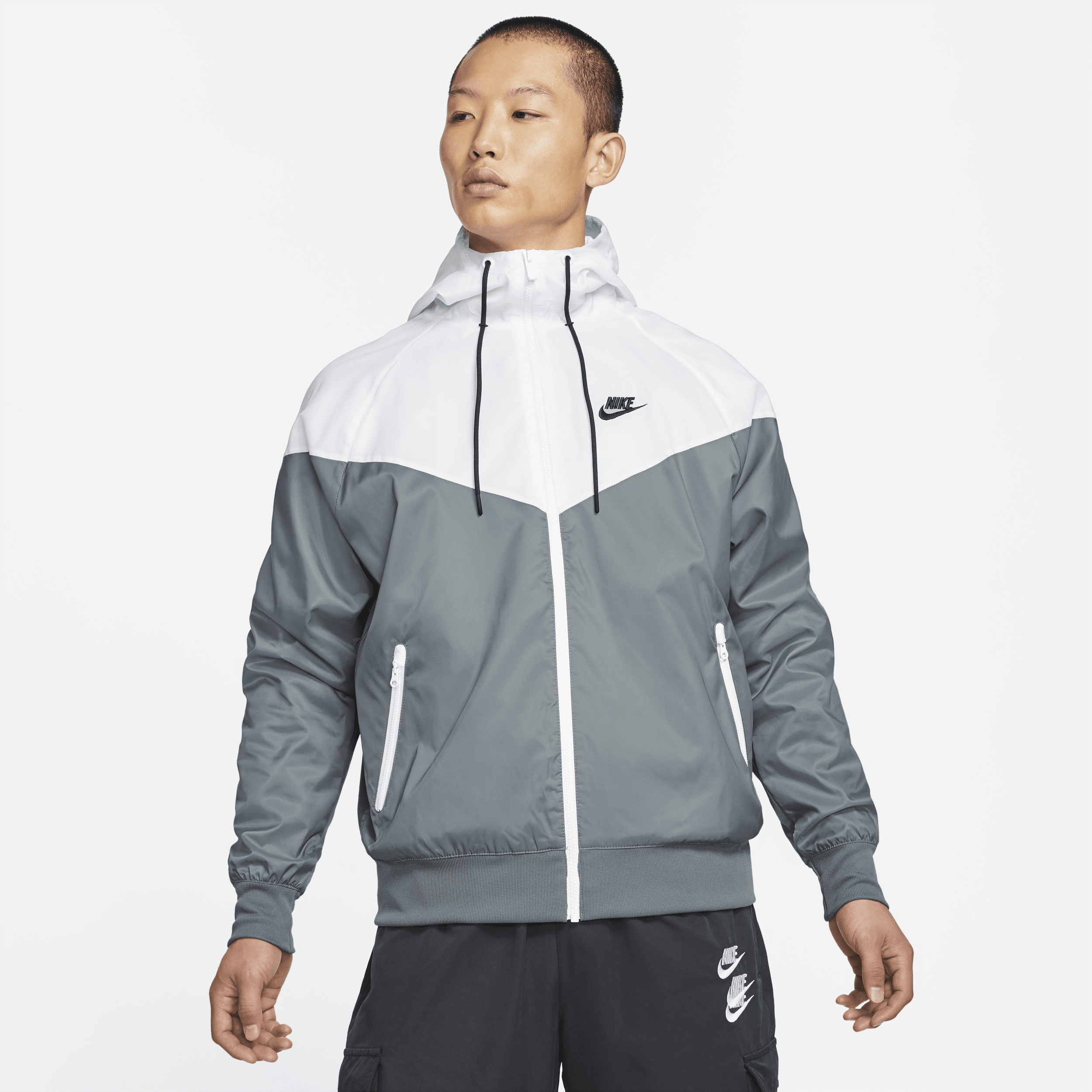 【ナイキ(NIKE)公式ストア】ナイキ スポーツウェア ウィンドランナー メンズ フーデッド ジャケット DA0002-084 グレー 【ナイキ(NIKE)公式ストア】ナイキ スポーツウェア ウィンドランナー メンズ フーデッド ジャケット DA0002-084 グレー