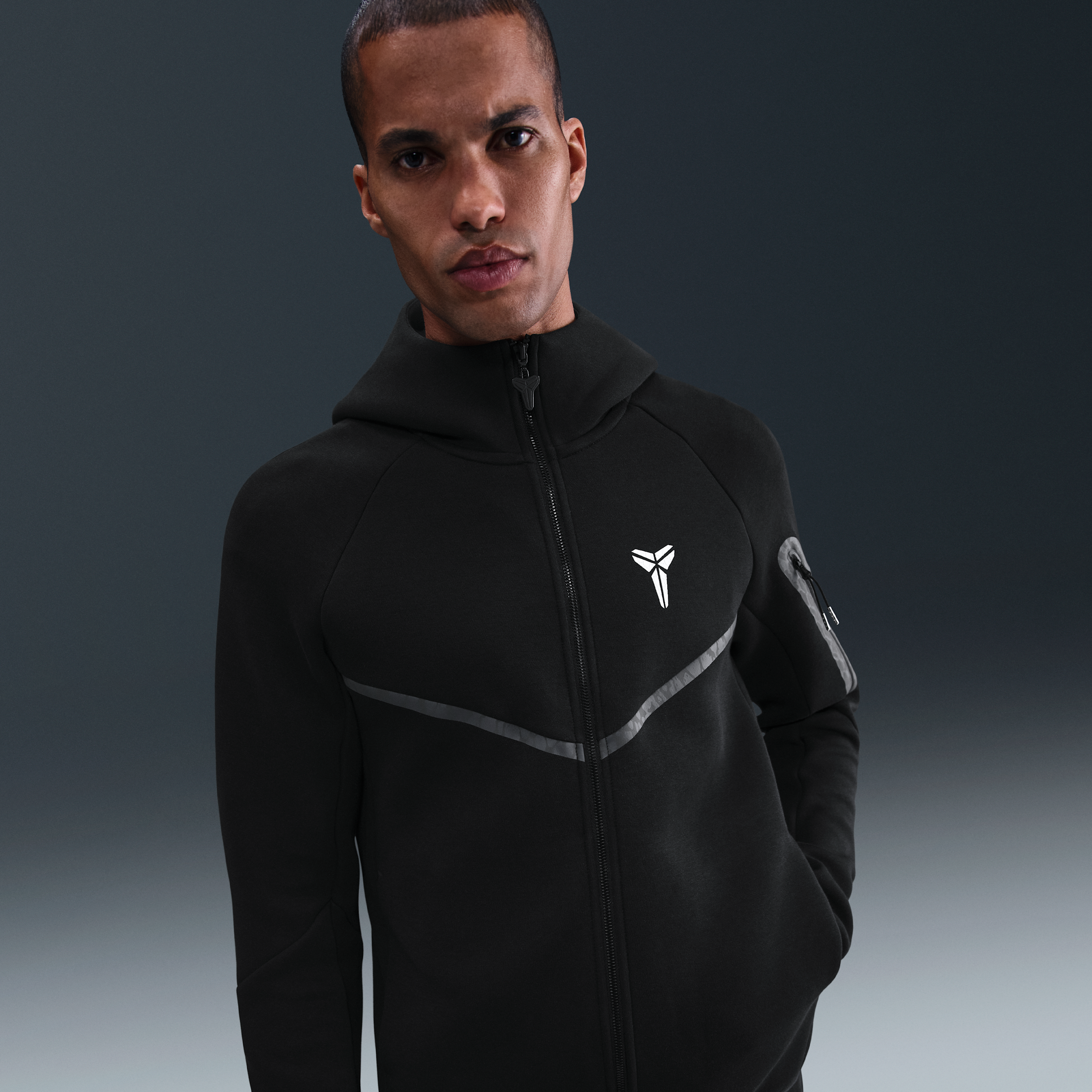 【ナイキ(NIKE)公式ストア】コービー メンズ テック フリース フルジップ ウィンドランナー ジャケット IB2714-010 ブラック 【ナイキ(NIKE)公式ストア】コービー メンズ テック フリース フルジップ ウィンドランナー ジャケット IB2714-010 ブラック