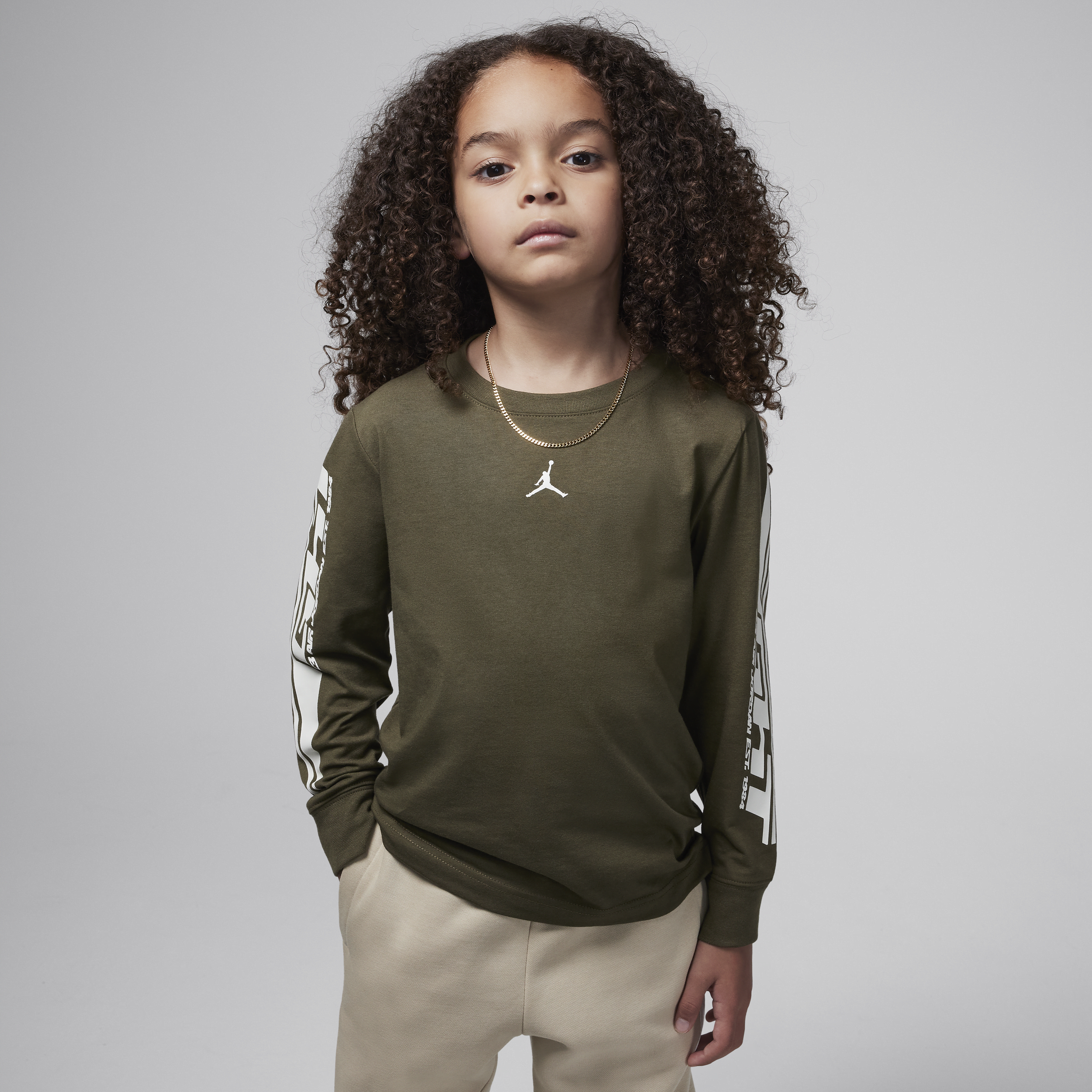 【ナイキ(NIKE)公式ストア】ジョーダン MVP リトルキッズ フライト ロングスリーブ Tシャツ HV7961-222 グリーン 【ナイキ(NIKE)公式ストア】ジョーダン MVP リトルキッズ フライト ロングスリーブ Tシャツ HV7961-222 グリーン