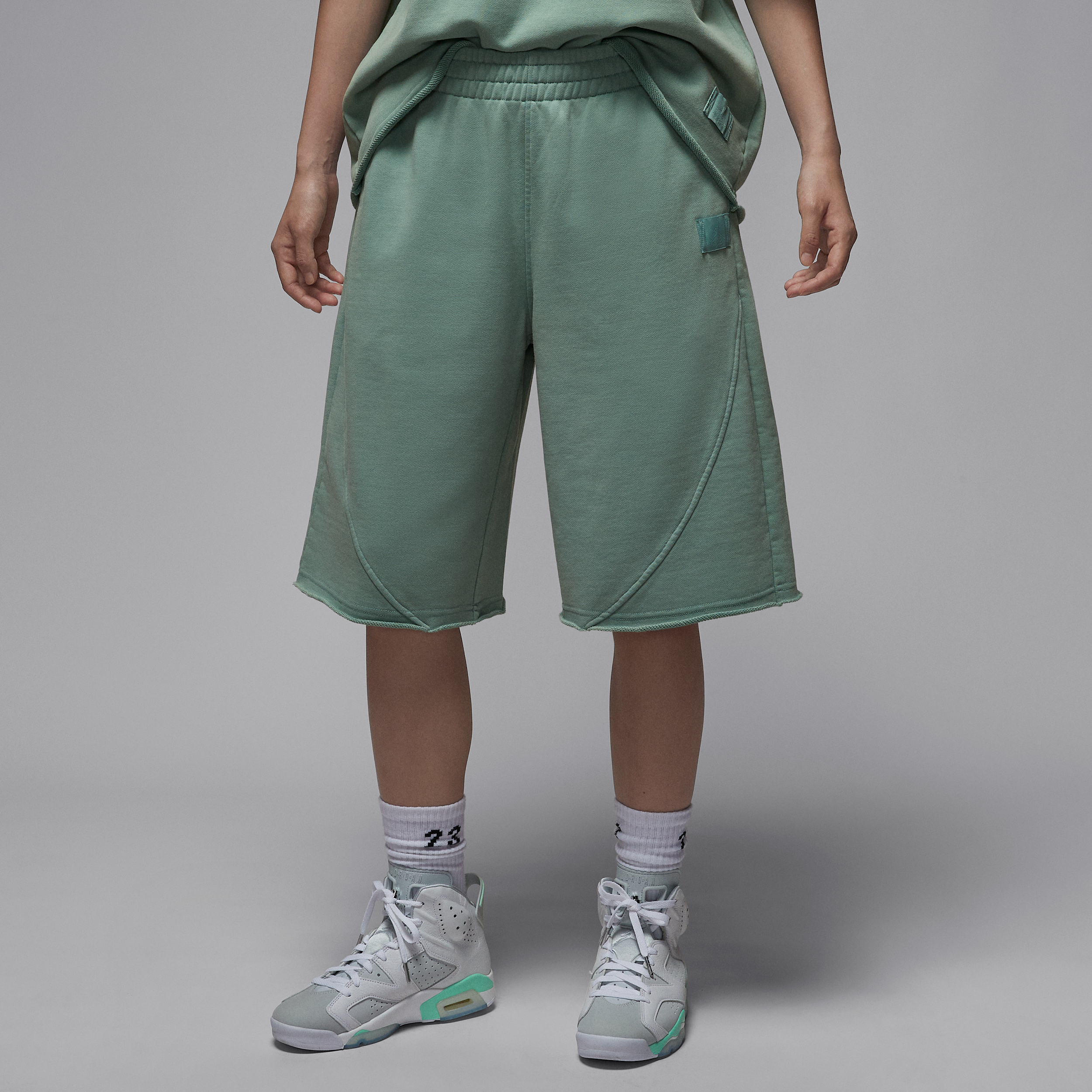 【ナイキ(NIKE)公式ストア】ジョーダン フライト フリース ウィメンズ フレンチテリー ビッグ ショートパンツ IB9859-017 グリーン 【ナイキ(NIKE)公式ストア】ジョーダン フライト フリース ウィメンズ フレンチテリー ビッグ ショートパンツ IB9859-017 グリーン