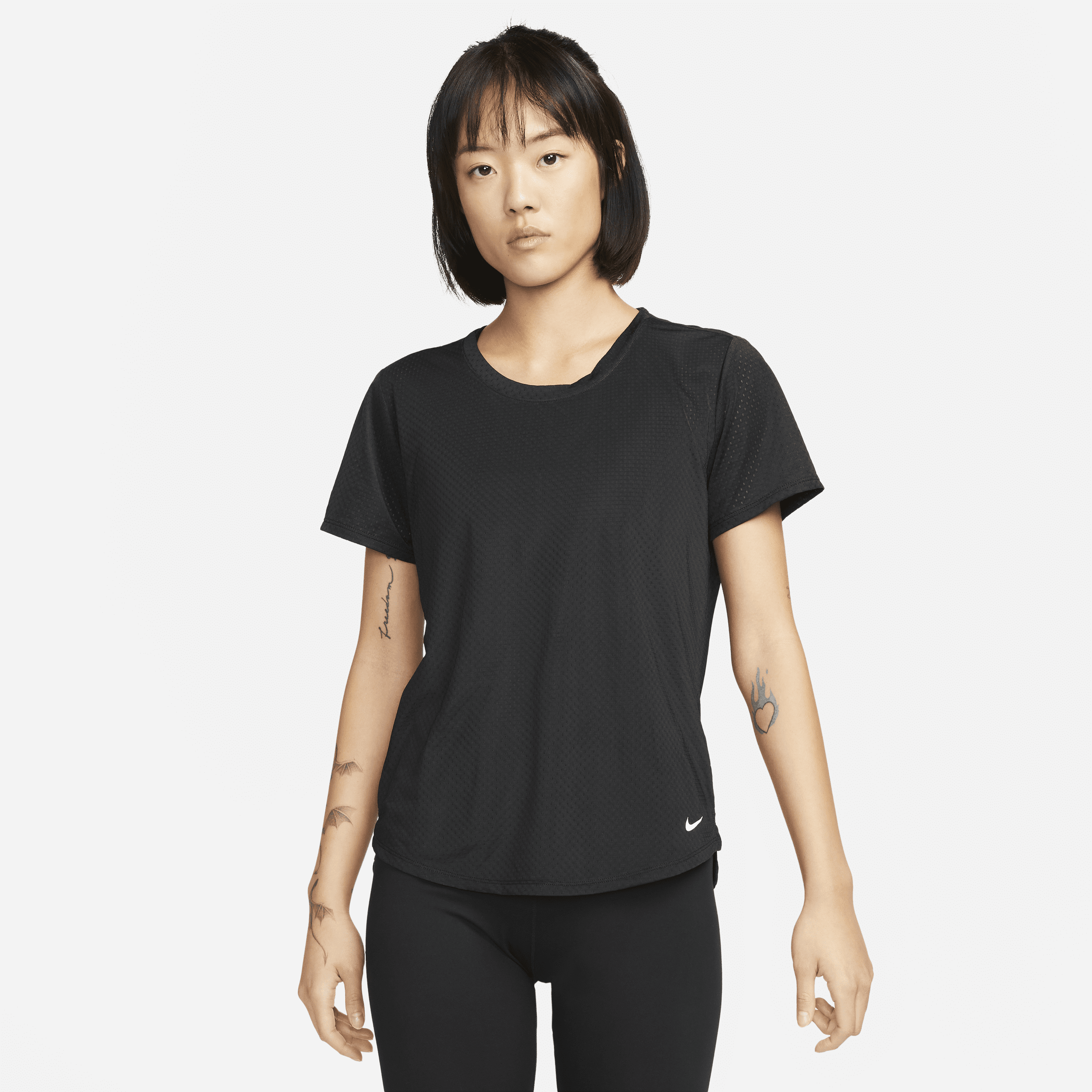 【ナイキ(NIKE)公式ストア】ナイキ Dri-FIT ワン ブリーズ ウィメンズ ショートスリーブ トップ DX0132-010 ブラック 【ナイキ(NIKE)公式ストア】ナイキ Dri-FIT ワン ブリーズ ウィメンズ ショートスリーブ トップ DX0132-010 ブラック
