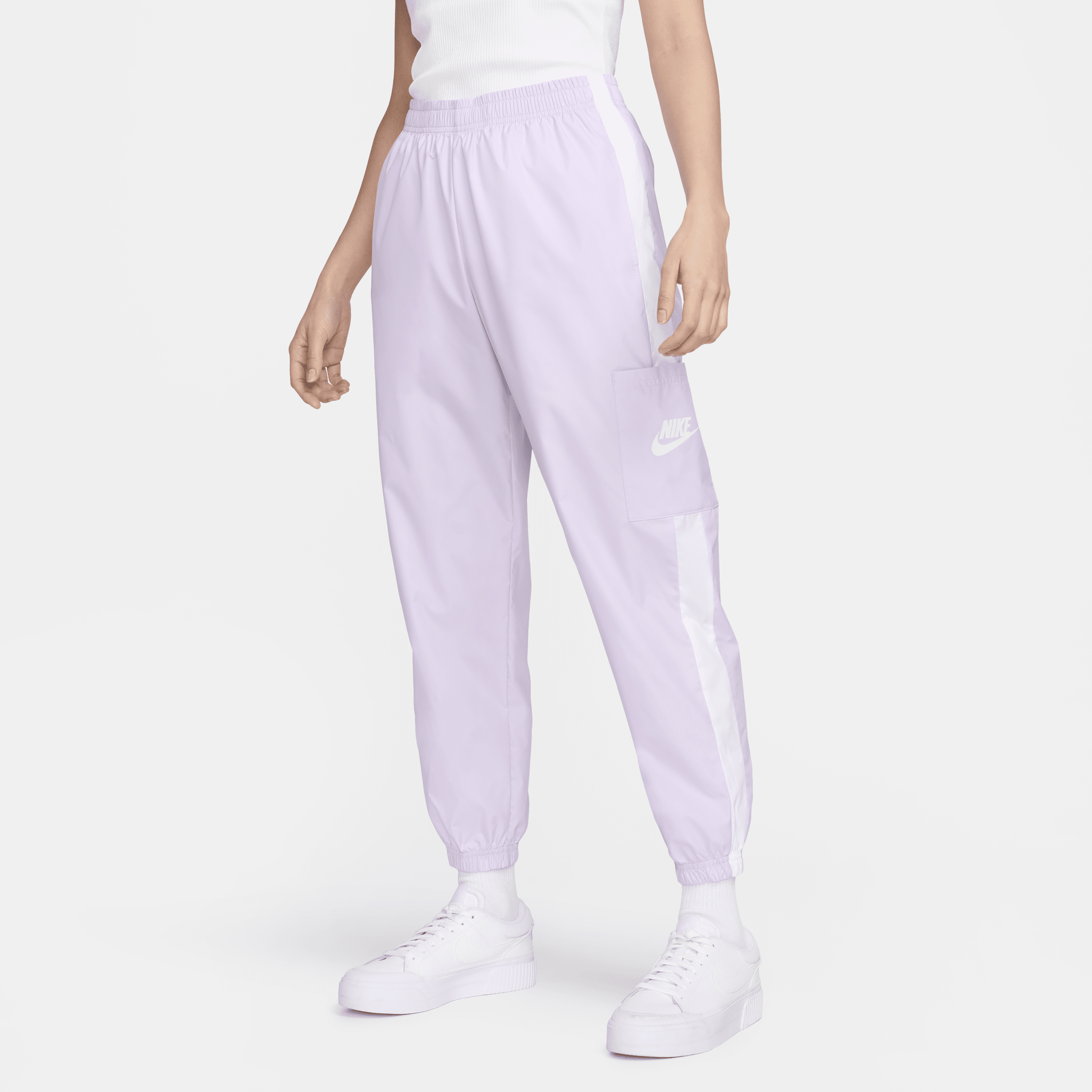 【ナイキ(NIKE)公式ストア】ナイキ スポーツウェア ウィメンズ ウーブン パンツ CJ7347-511 パープル 【ナイキ(NIKE)公式ストア】ナイキ スポーツウェア ウィメンズ ウーブン パンツ CJ7347-511 パープル