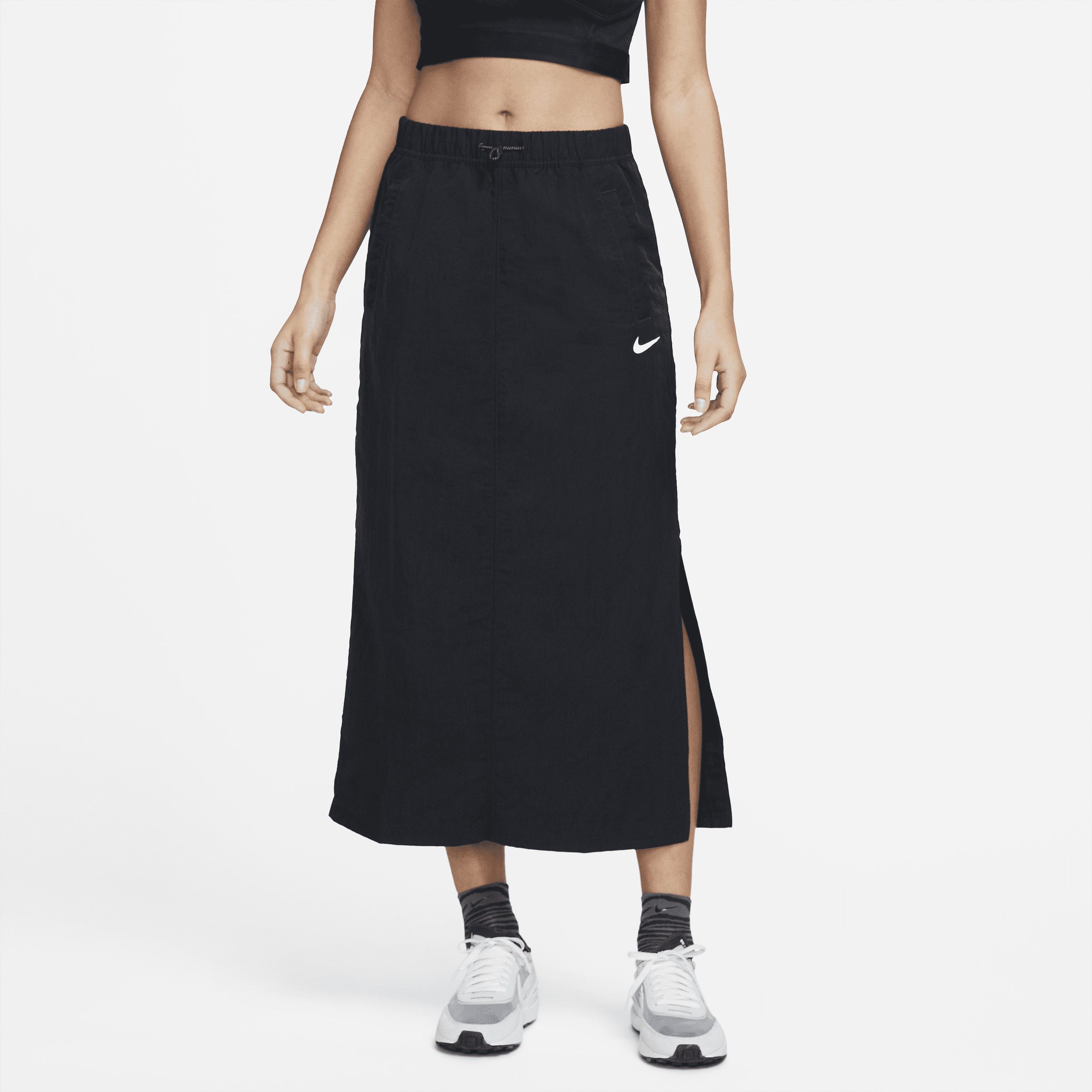 Vævet Nike Sportswear Essential-nederdel med høj talje til kvinder - sort