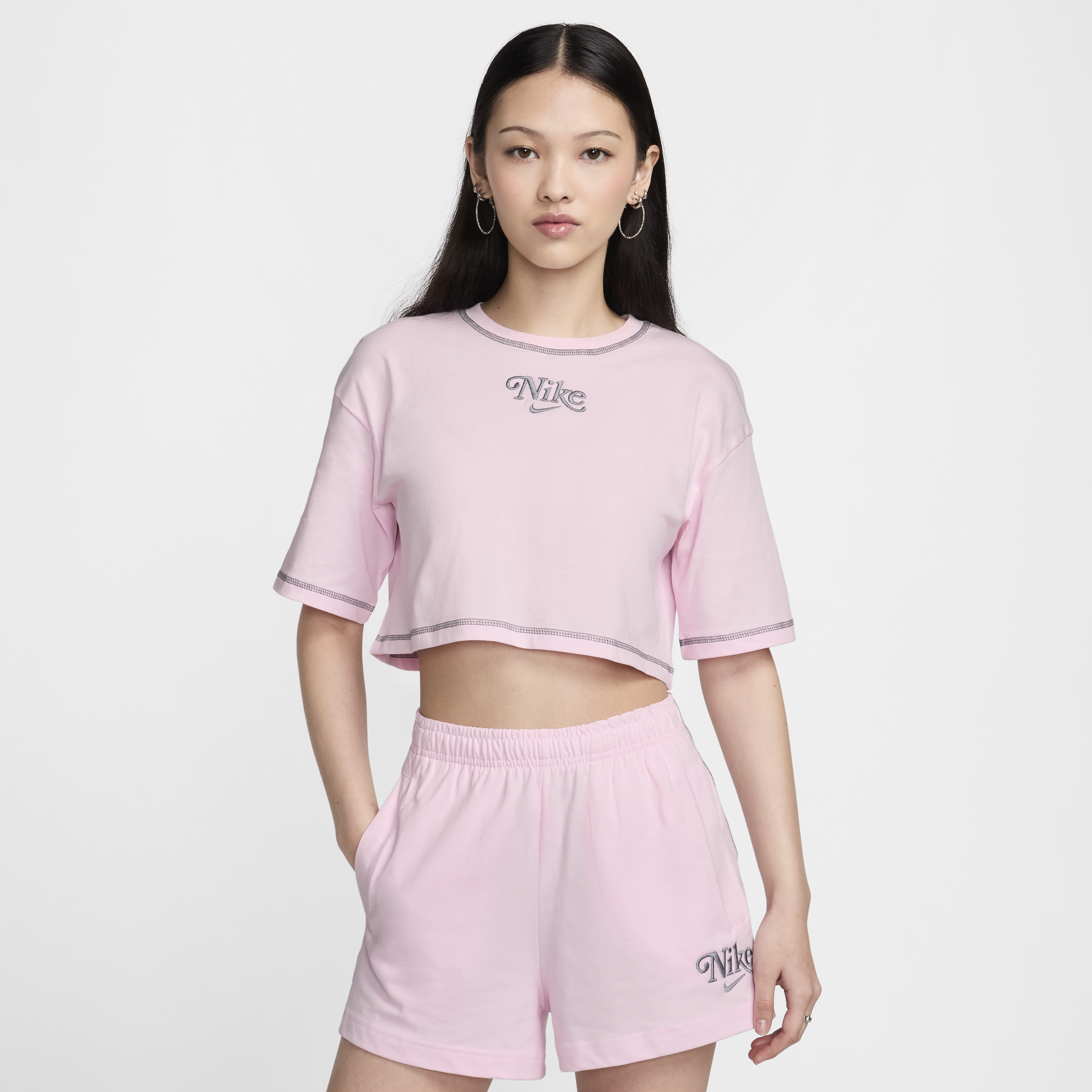 Kort Nike Sportswear-T-shirt til kvinder - Pink