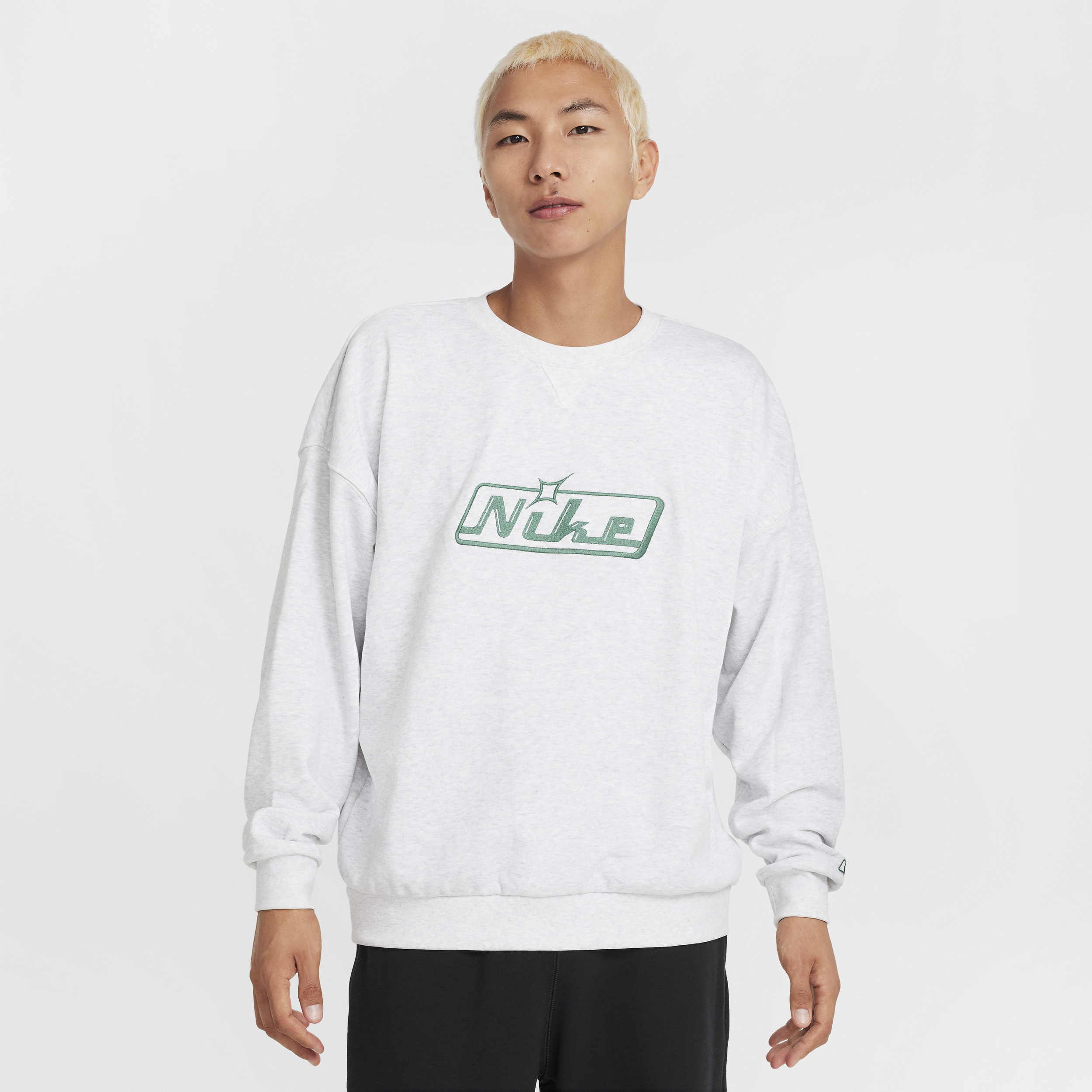 【ナイキ(NIKE)公式ストア】ナイキ クラブ メンズ オーバーサイズド クルーネック スウェットシャツ HQ2957-051 ブラウン 【ナイキ(NIKE)公式ストア】ナイキ クラブ メンズ オーバーサイズド クルーネック スウェットシャツ HQ2957-051 ブラウン