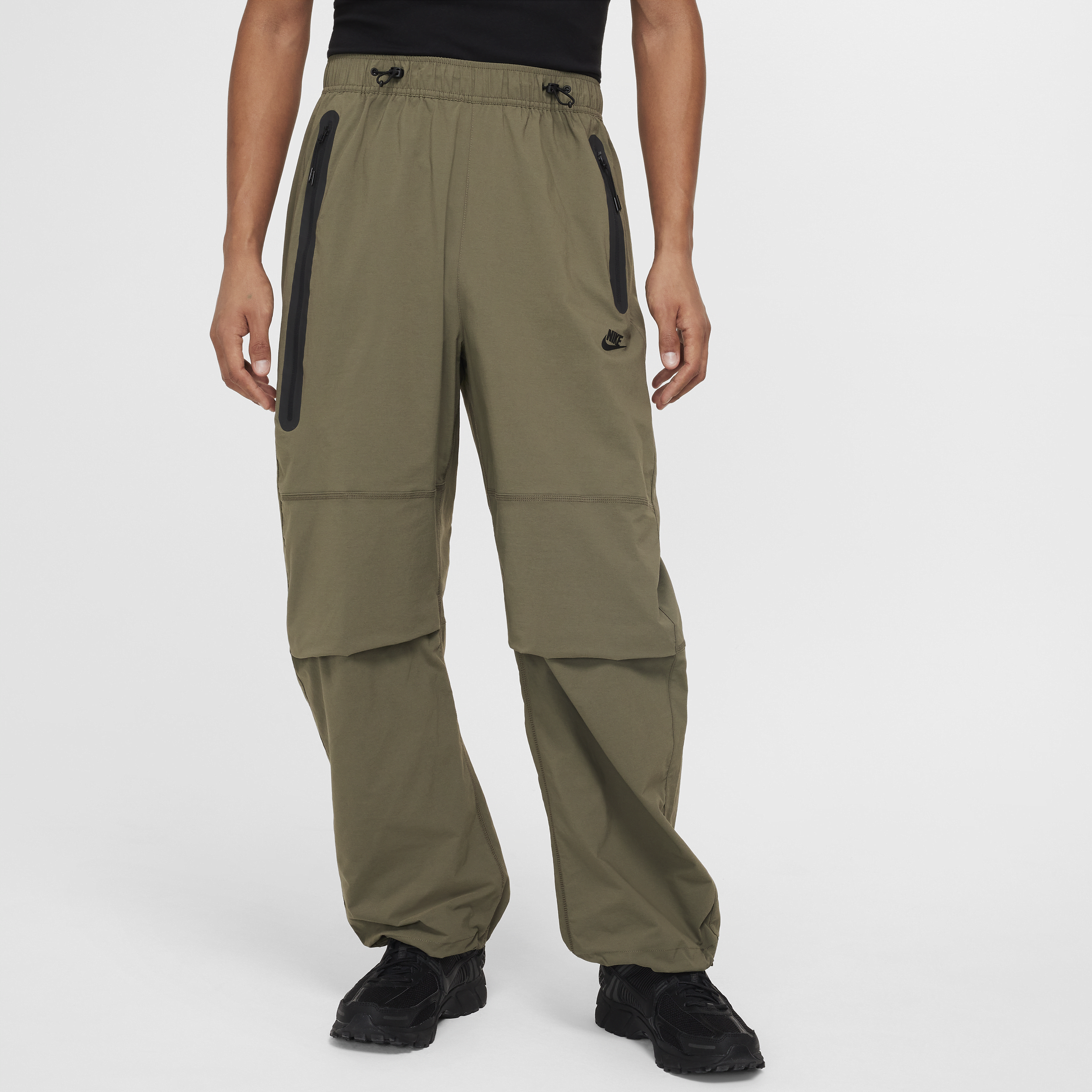 【ナイキ(NIKE)公式ストア】ナイキ テック メンズ ウーブン オープンヘム パンツ HM7159-223 グリーン 【ナイキ(NIKE)公式ストア】ナイキ テック メンズ ウーブン オープンヘム パンツ HM7159-223 グリーン