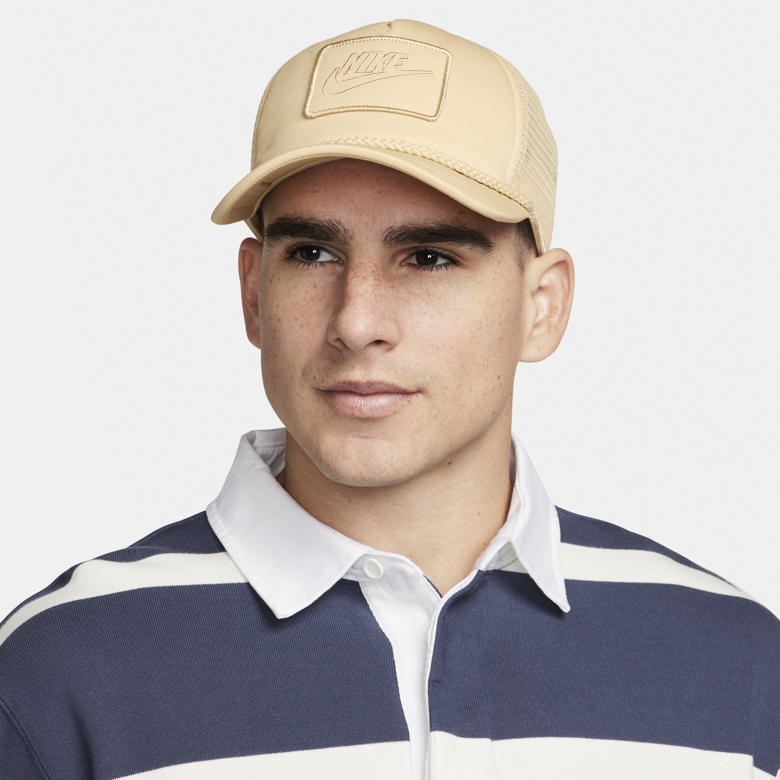 【ナイキ(NIKE)公式ストア】ナイキ Dri-FIT ライズ ストラクチャード トラッカーキャップ FB5379-252 ブラウン 【ナイキ(NIKE)公式ストア】ナイキ Dri-FIT ライズ ストラクチャード トラッカーキャップ FB5379-252 ブラウン