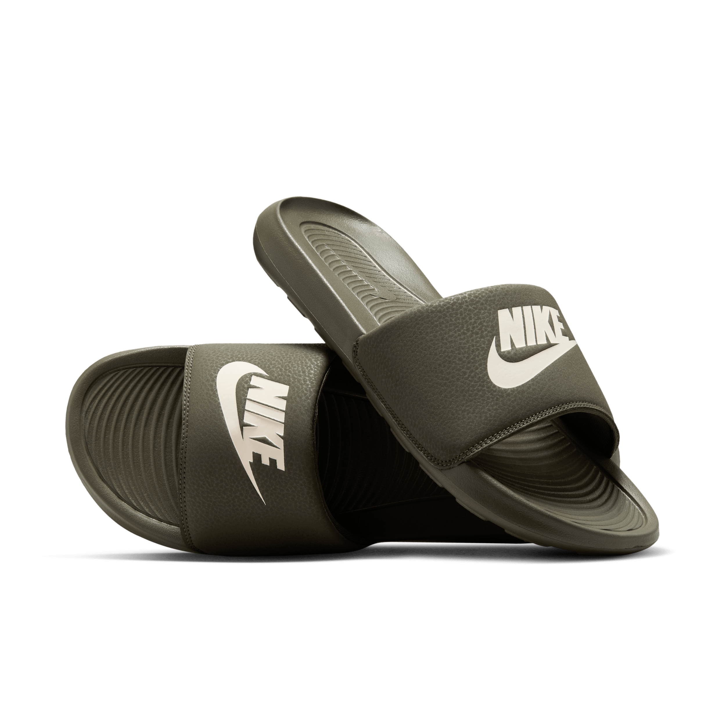 【ナイキ(NIKE)公式ストア】ナイキ ビクトリー ワン メンズ スライド CN9675-303 グリーン 【ナイキ(NIKE)公式ストア】ナイキ ビクトリー ワン メンズ スライド CN9675-303 グリーン