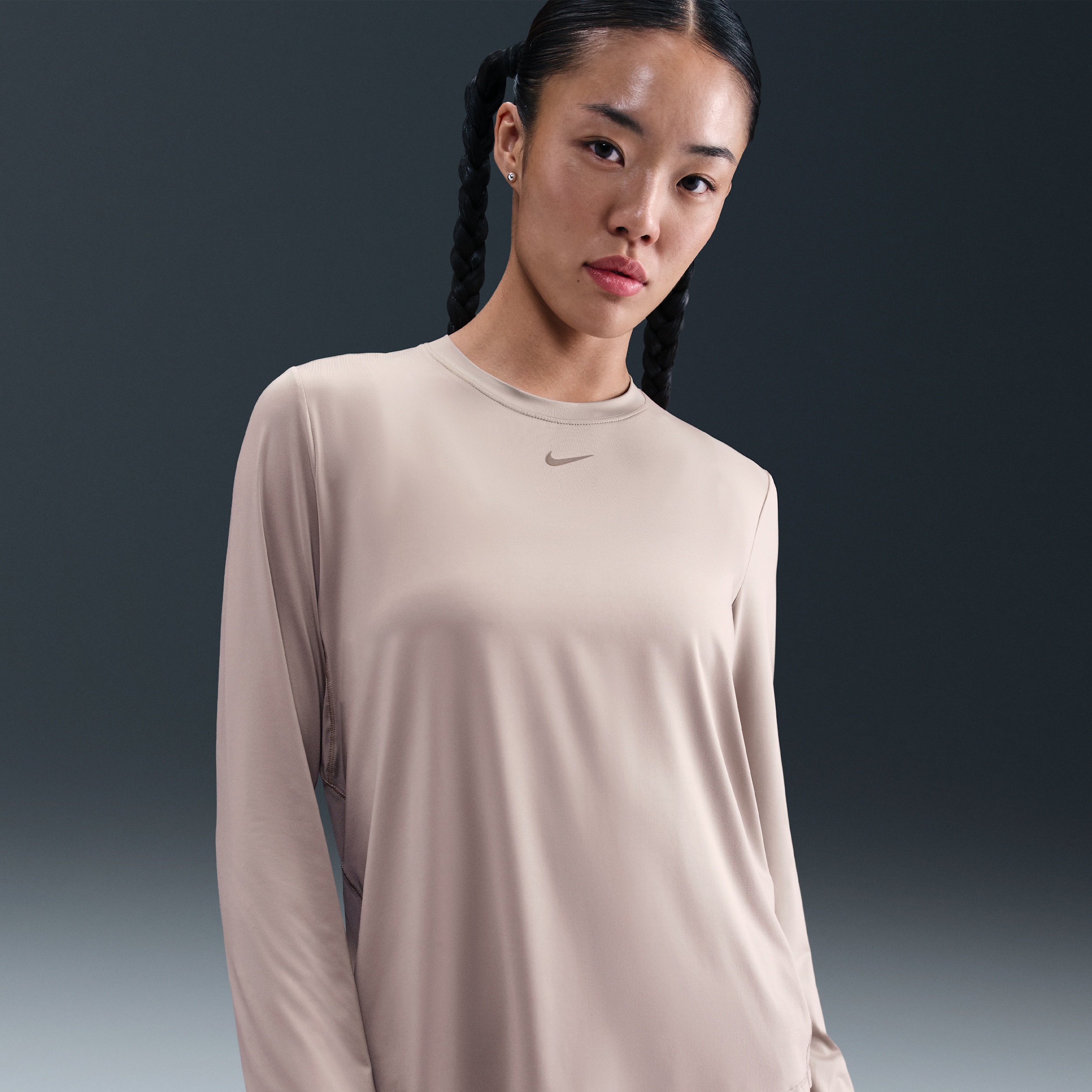 【ナイキ(NIKE)公式ストア】ナイキ ワン クラシック ウィメンズ Dri-FIT ロングスリーブ トップ FN2802-271 ブラウン 【ナイキ(NIKE)公式ストア】ナイキ ワン クラシック ウィメンズ Dri-FIT ロングスリーブ トップ FN2802-271 ブラウン