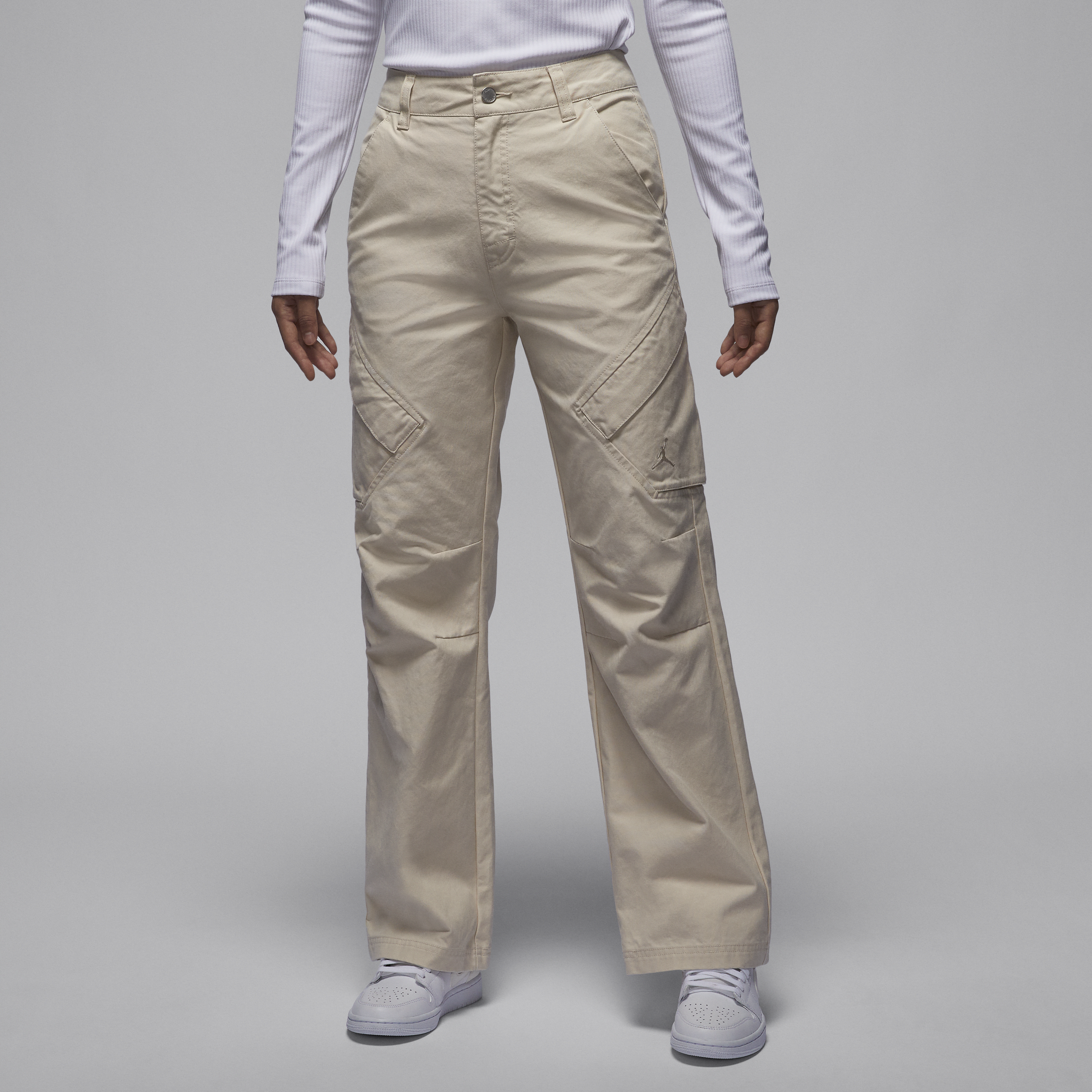 【ナイキ(NIKE)公式ストア】ジョーダン シカゴ ウィメンズパンツ FV7099-203 ブラウン 【ナイキ(NIKE)公式ストア】ジョーダン シカゴ ウィメンズパンツ FV7099-203 ブラウン