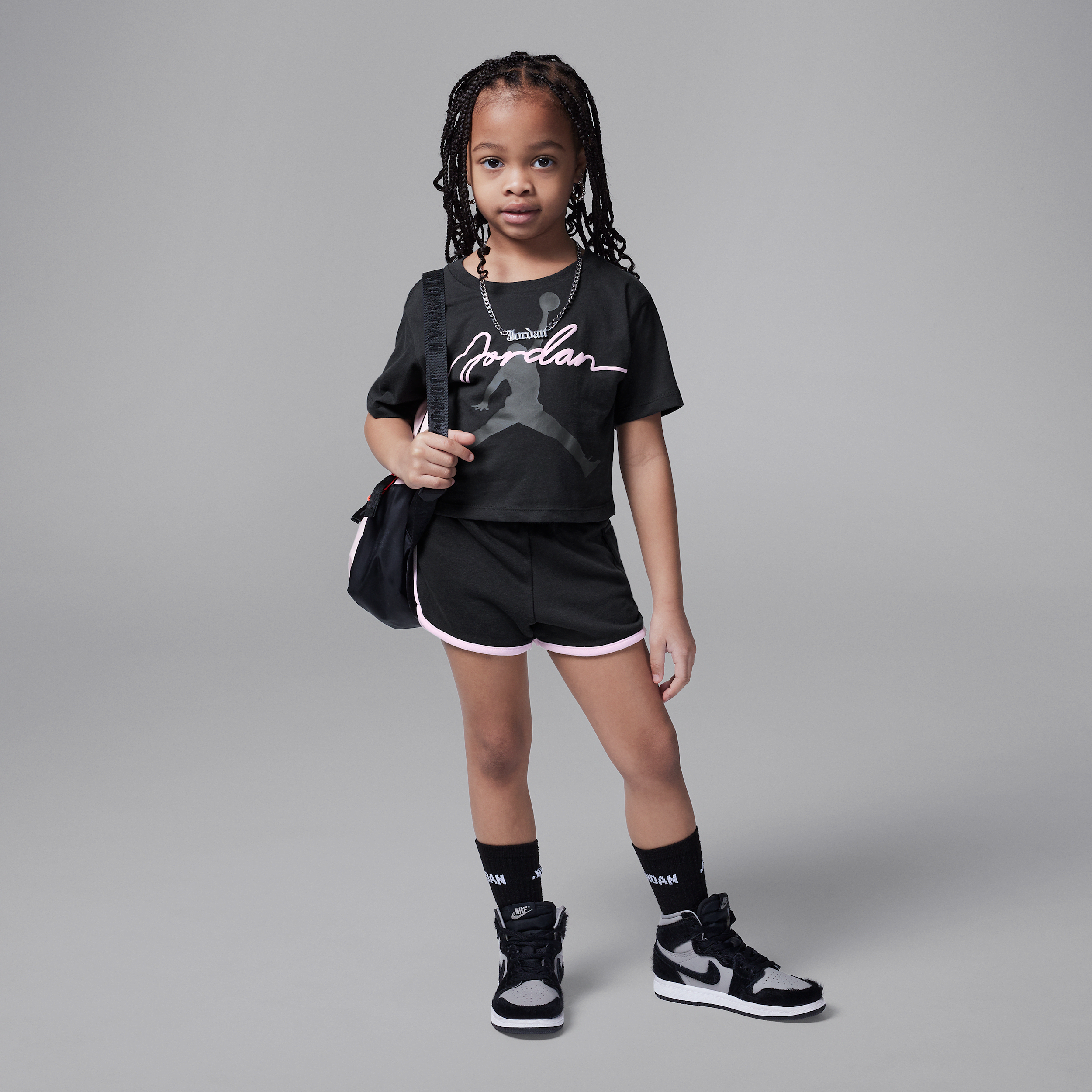 【ナイキ(NIKE)公式ストア】ジョーダン ベビー "Hidden In Plain Sight" ツーピース ショートパンツ セットアップ II3571-045 ブラック 【ナイキ(NIKE)公式ストア】ジョーダン ベビー "Hidden In Plain Sight" ツーピース ショートパンツ セットアップ II3571-045 ブラック