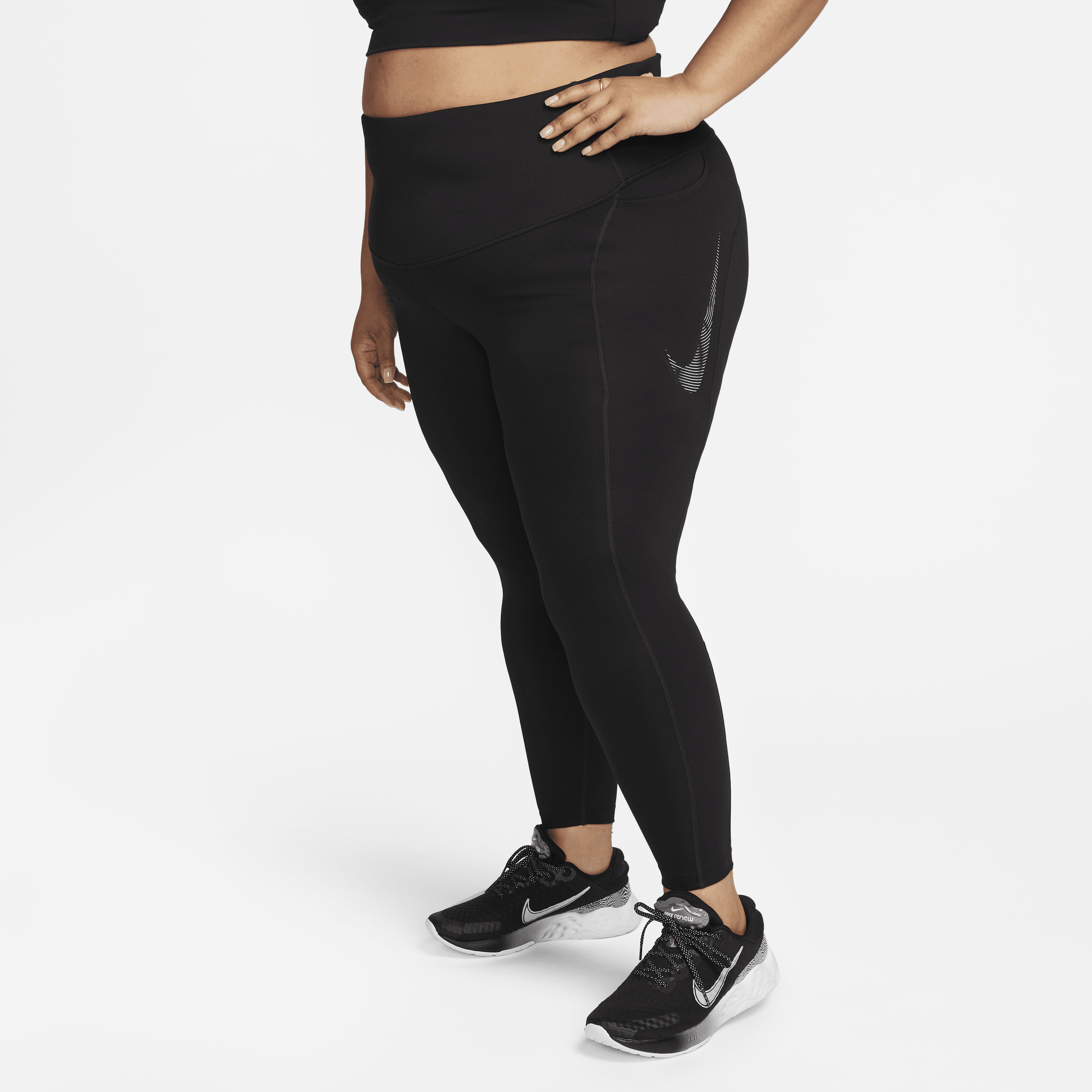 Nike Fast-7/8-leggings med mellemhøj talje til kvinder (plus size) - sort