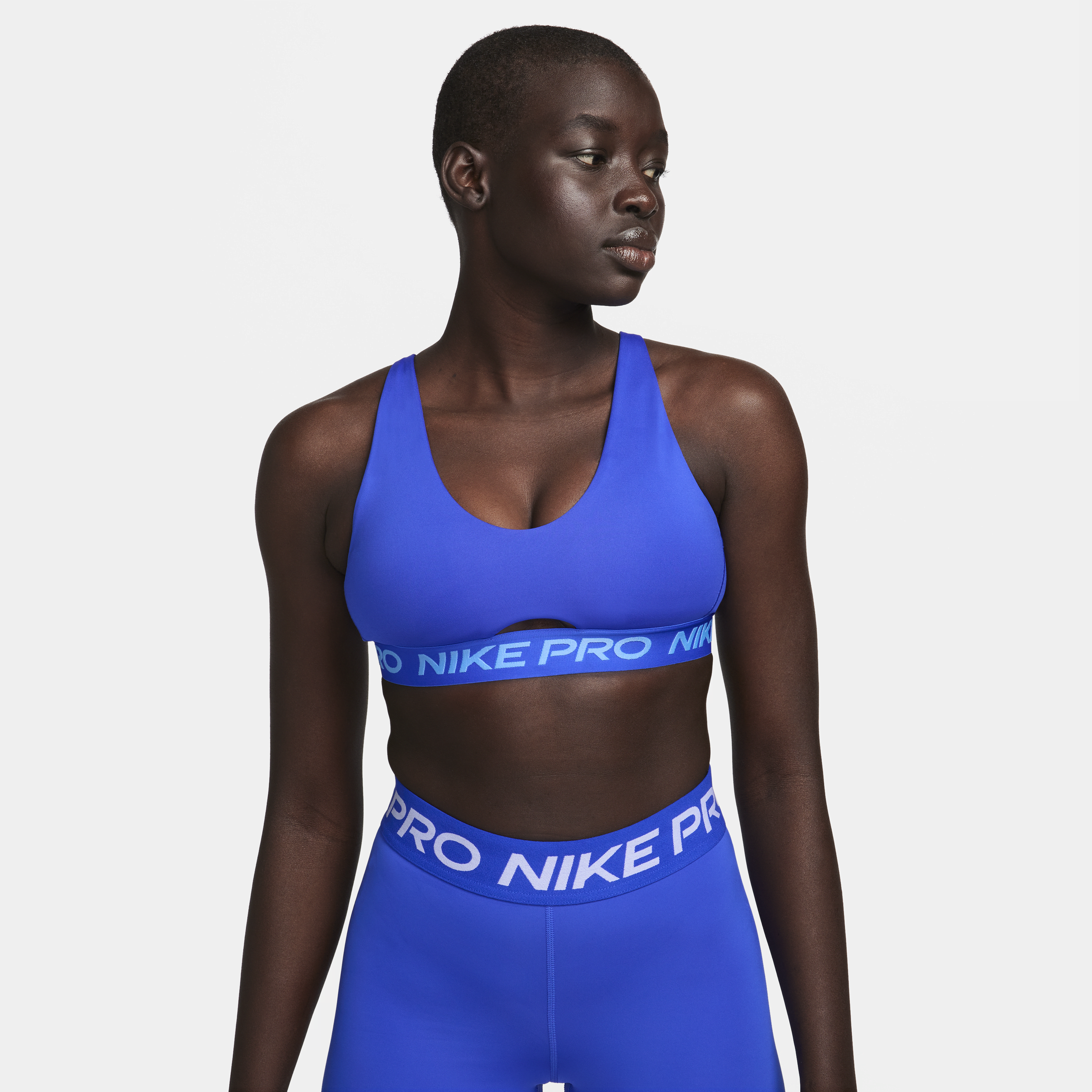 Nike Indy Plunge padded sport-bh met medium ondersteuning - Blauw