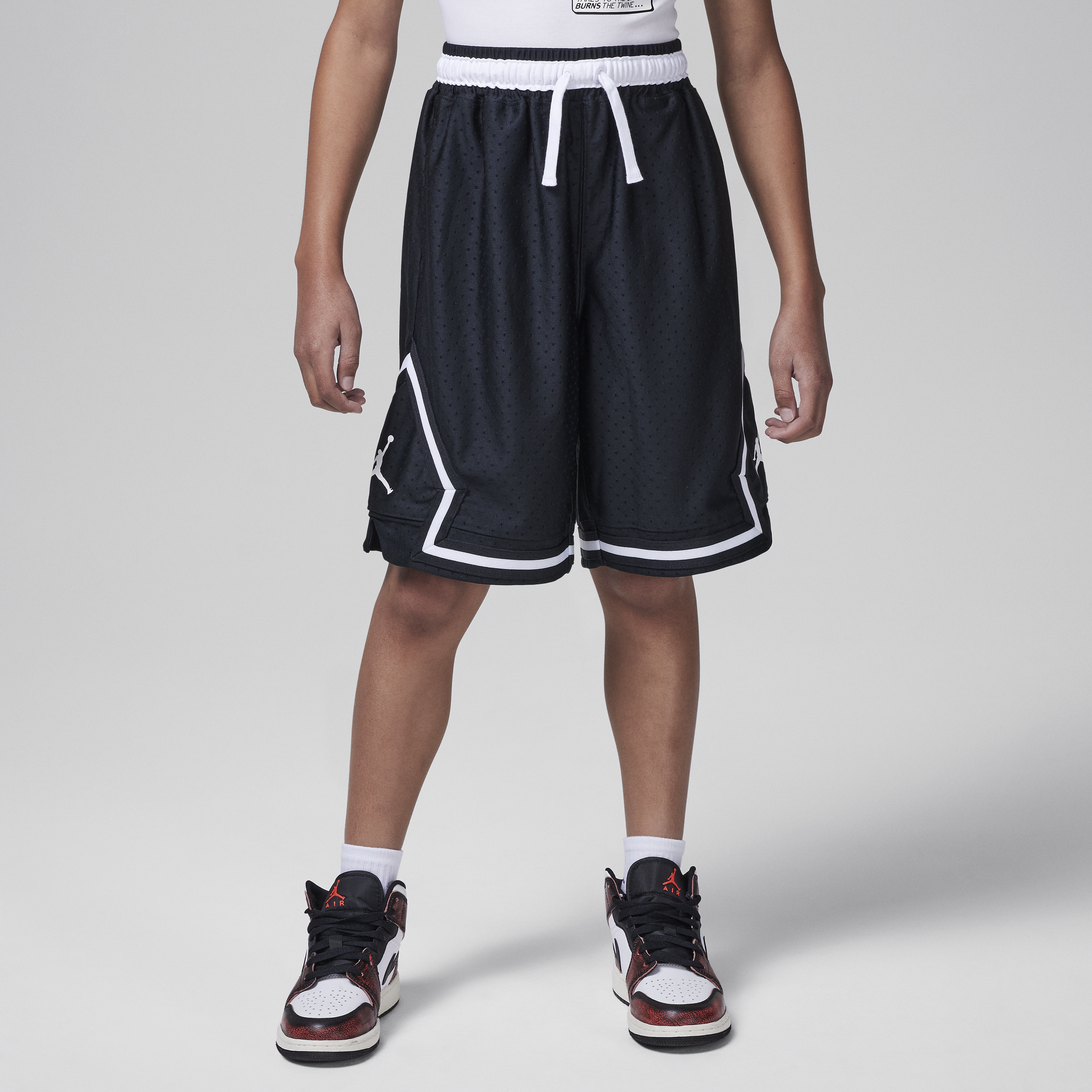 【ナイキ(NIKE)公式ストア】ジョーダン スポーツ ジュニア Dri-FIT ダイアモンド ショートパンツ HQ7219-010 ブラック 【ナイキ(NIKE)公式ストア】ジョーダン スポーツ ジュニア Dri-FIT ダイアモンド ショートパンツ HQ7219-010 ブラック