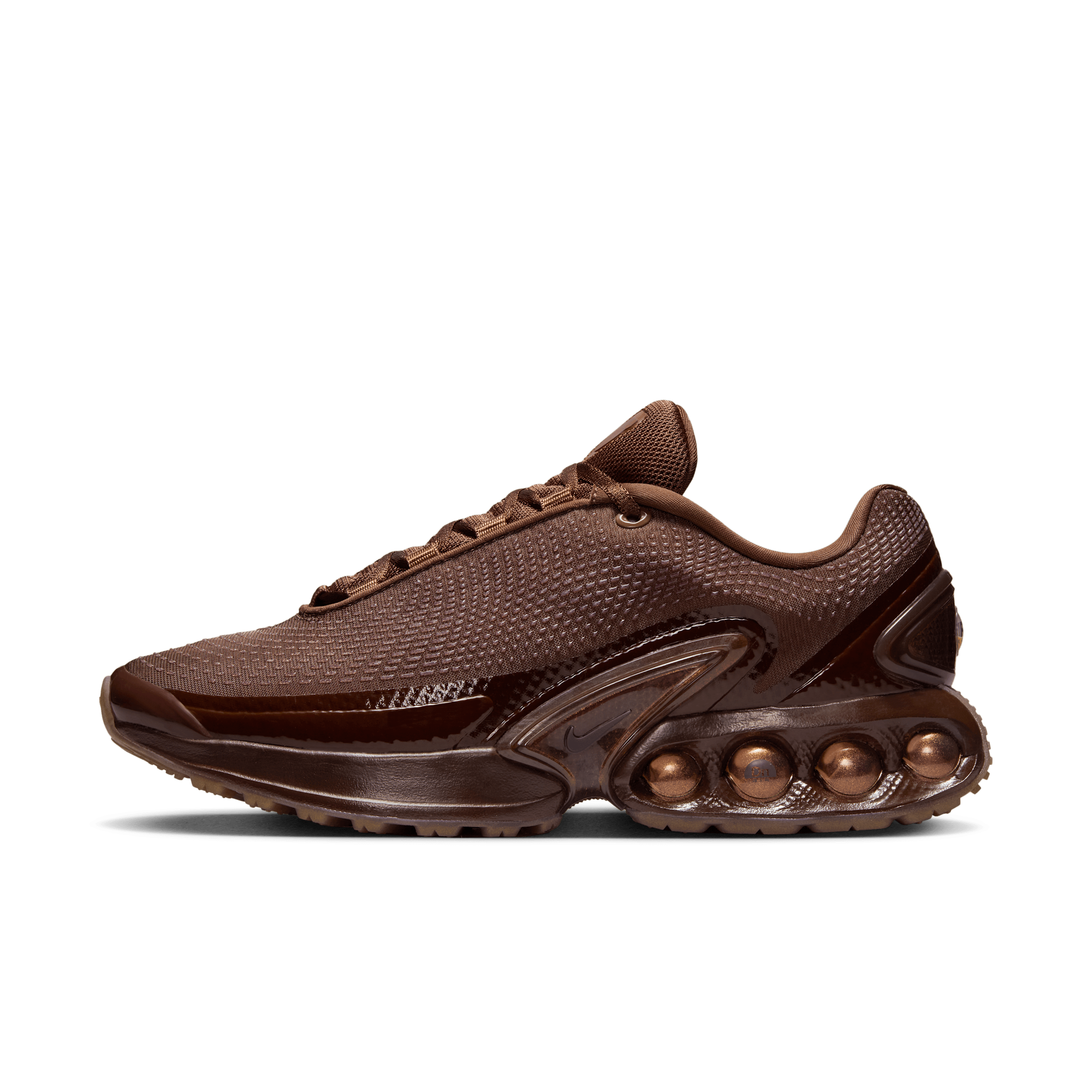 【ナイキ(NIKE)公式ストア】ナイキ エア マックス Dn x イサマヤ フレンチ ウィメンズシューズ HQ3837-200 ブラウン 【ナイキ(NIKE)公式ストア】ナイキ エア マックス Dn x イサマヤ フレンチ ウィメンズシューズ HQ3837-200 ブラウン