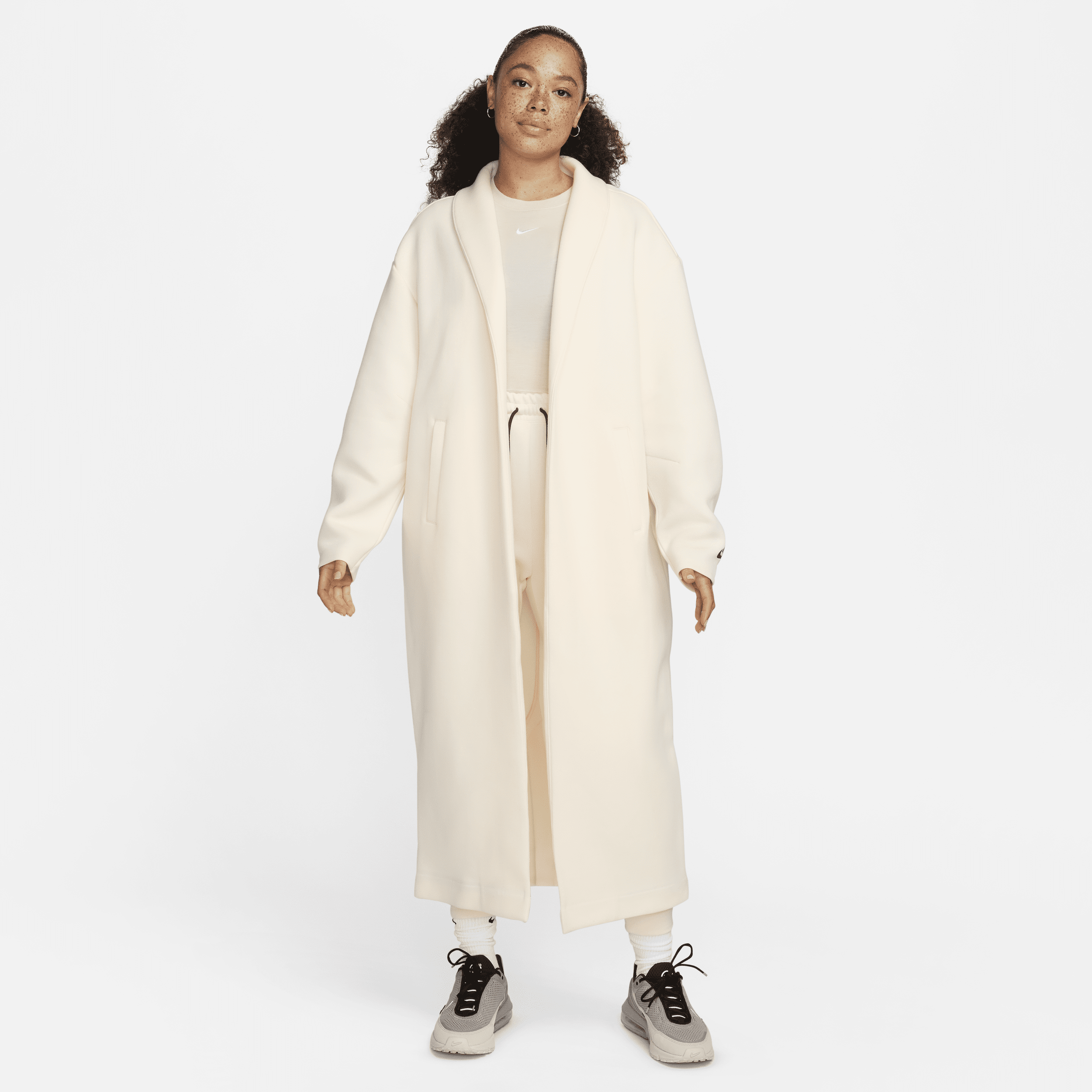 Oversized Nike Sportswear Tech Fleece-jakke til kvinder - brun