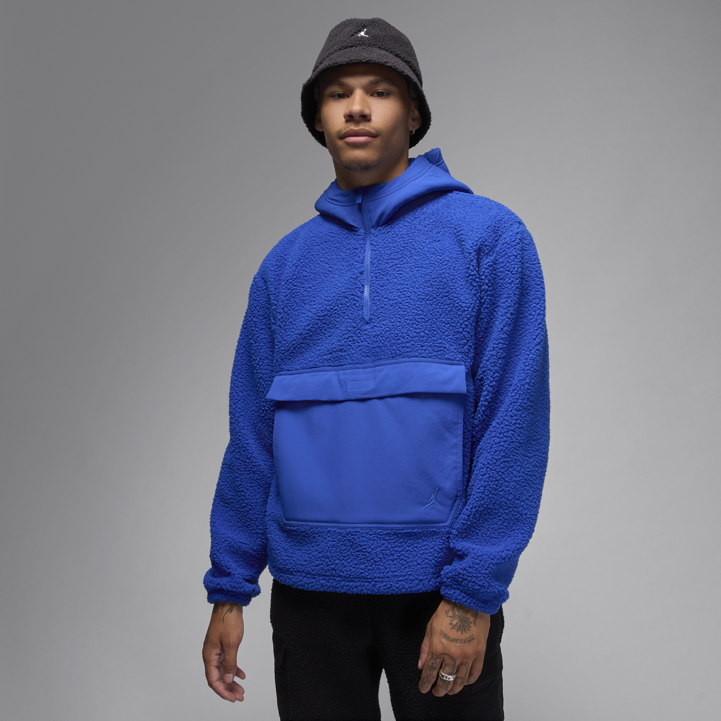 【ナイキ(NIKE)公式ストア】ジョーダン フライト メンズ ハイパイル フリース プルオーバー パーカー FV7452-480 ブルー 【ナイキ(NIKE)公式ストア】ジョーダン フライト メンズ ハイパイル フリース プルオーバー パーカー FV7452-480 ブルー