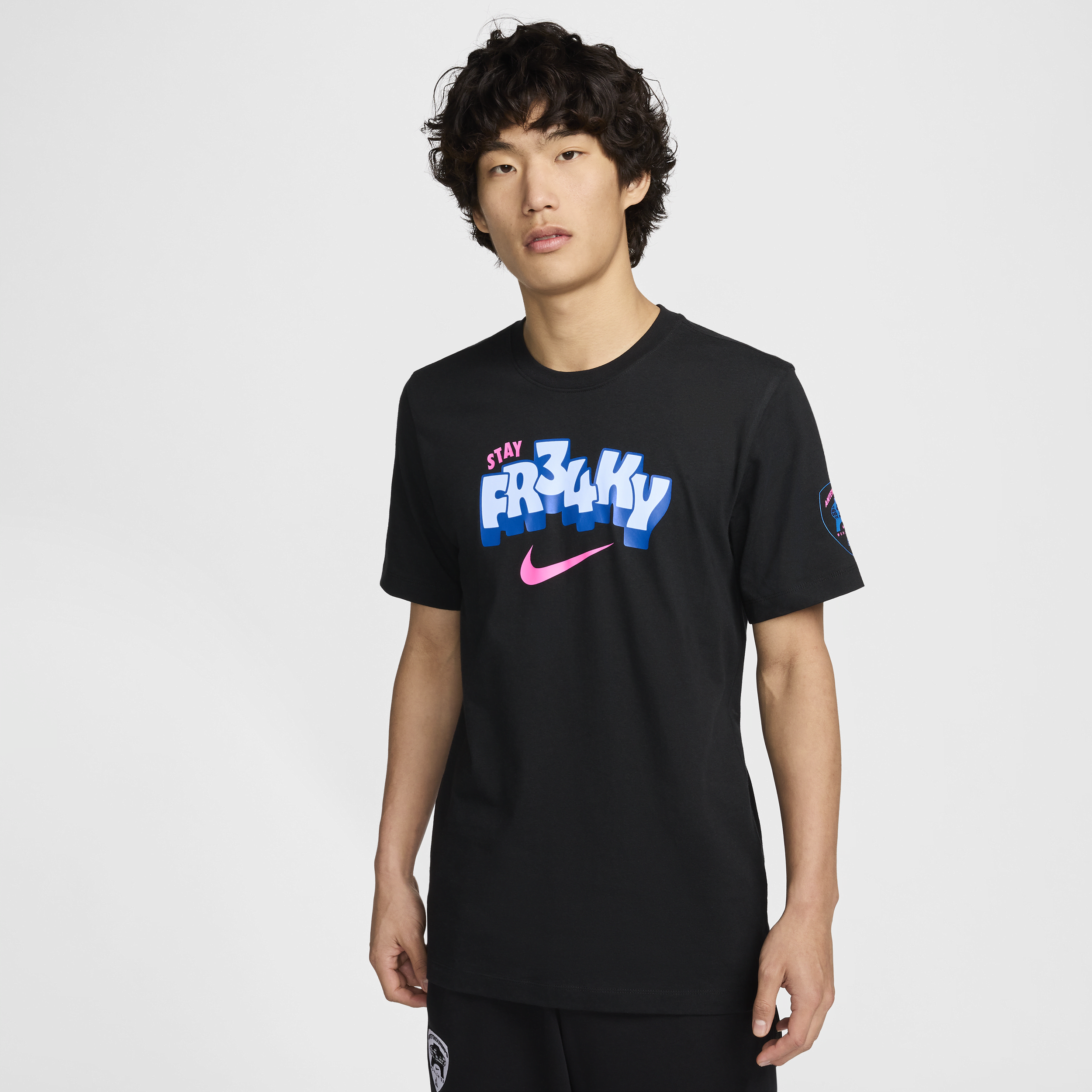 【ナイキ(NIKE)公式ストア】ヤニス メンズ バスケットボール Tシャツ FZ8078-010 ブラック 【ナイキ(NIKE)公式ストア】ヤニス メンズ バスケットボール Tシャツ FZ8078-010 ブラック