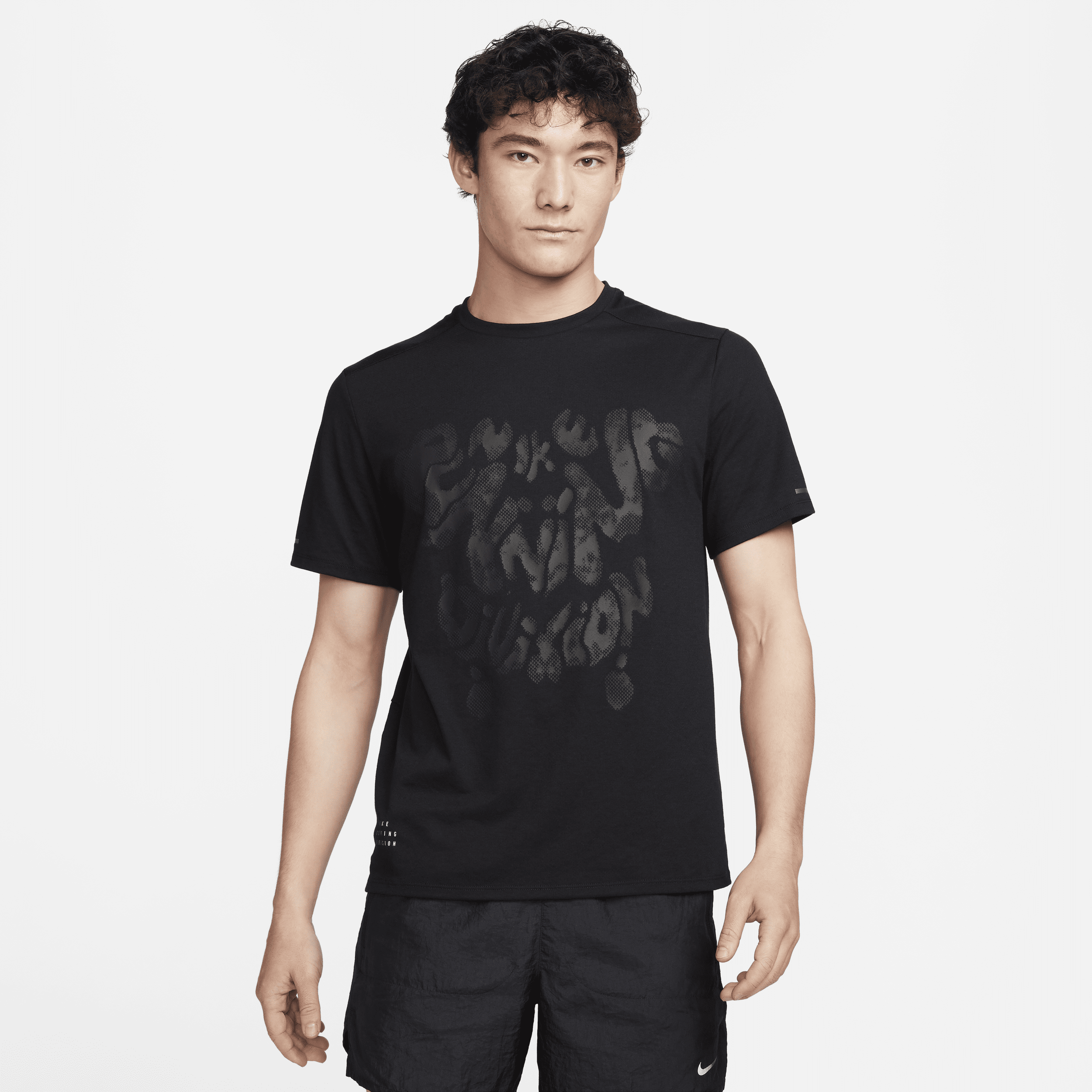 【ナイキ(NIKE)公式ストア】ナイキ ライズ 365 ランニング ディビジョン メンズ Dri-FIT ショートスリーブ ランニングトップ FN3390-010 ブラック 【ナイキ(NIKE)公式ストア】ナイキ ライズ 365 ランニング ディビジョン メンズ Dri-FIT ショートスリーブ ランニングトップ FN3390-010 ブラック