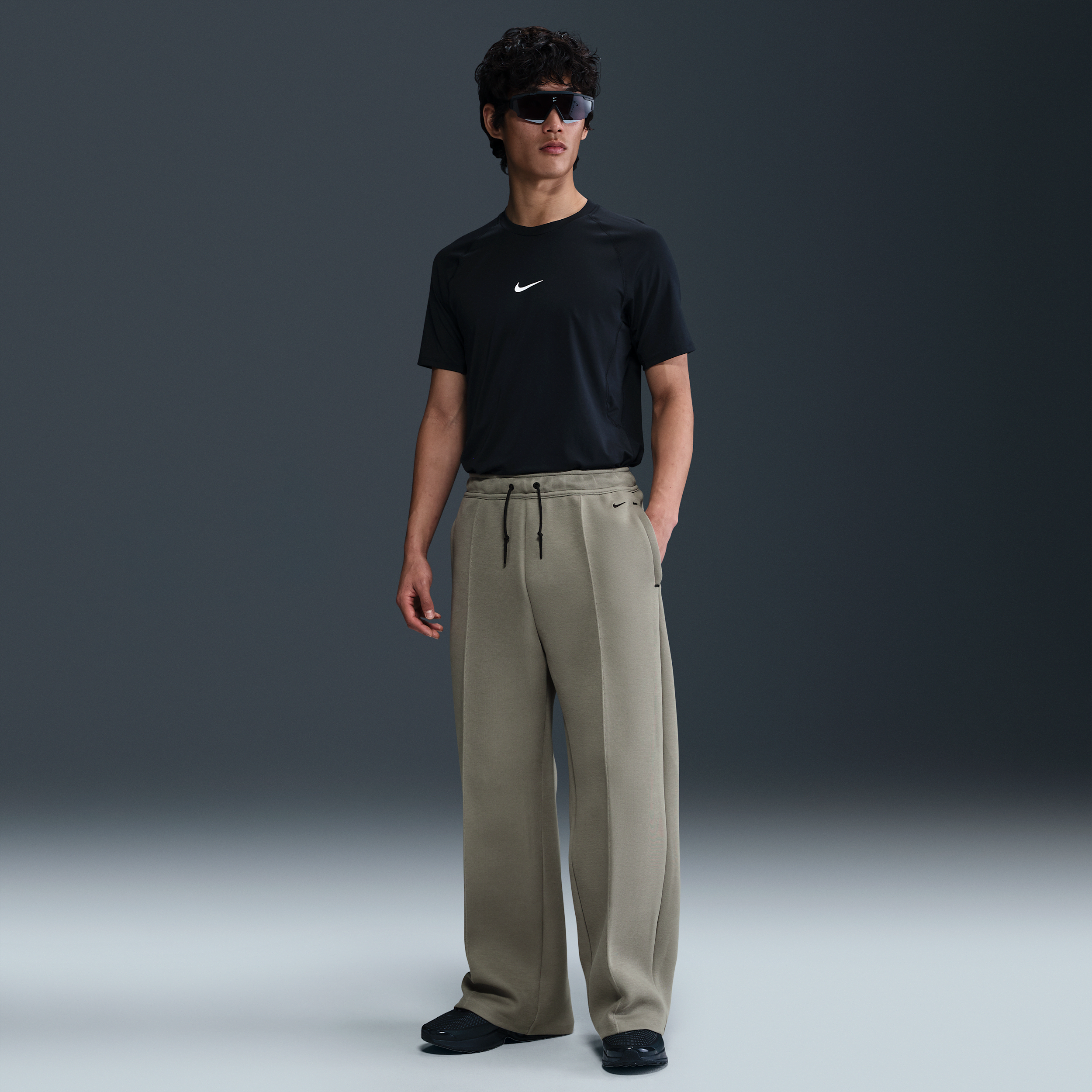 【ナイキ(NIKE)公式ストア】ナイキ テック メンズ ワイドレッグ フリース パンツ HJ0696-320 グリーン 【ナイキ(NIKE)公式ストア】ナイキ テック メンズ ワイドレッグ フリース パンツ HJ0696-320 グリーン