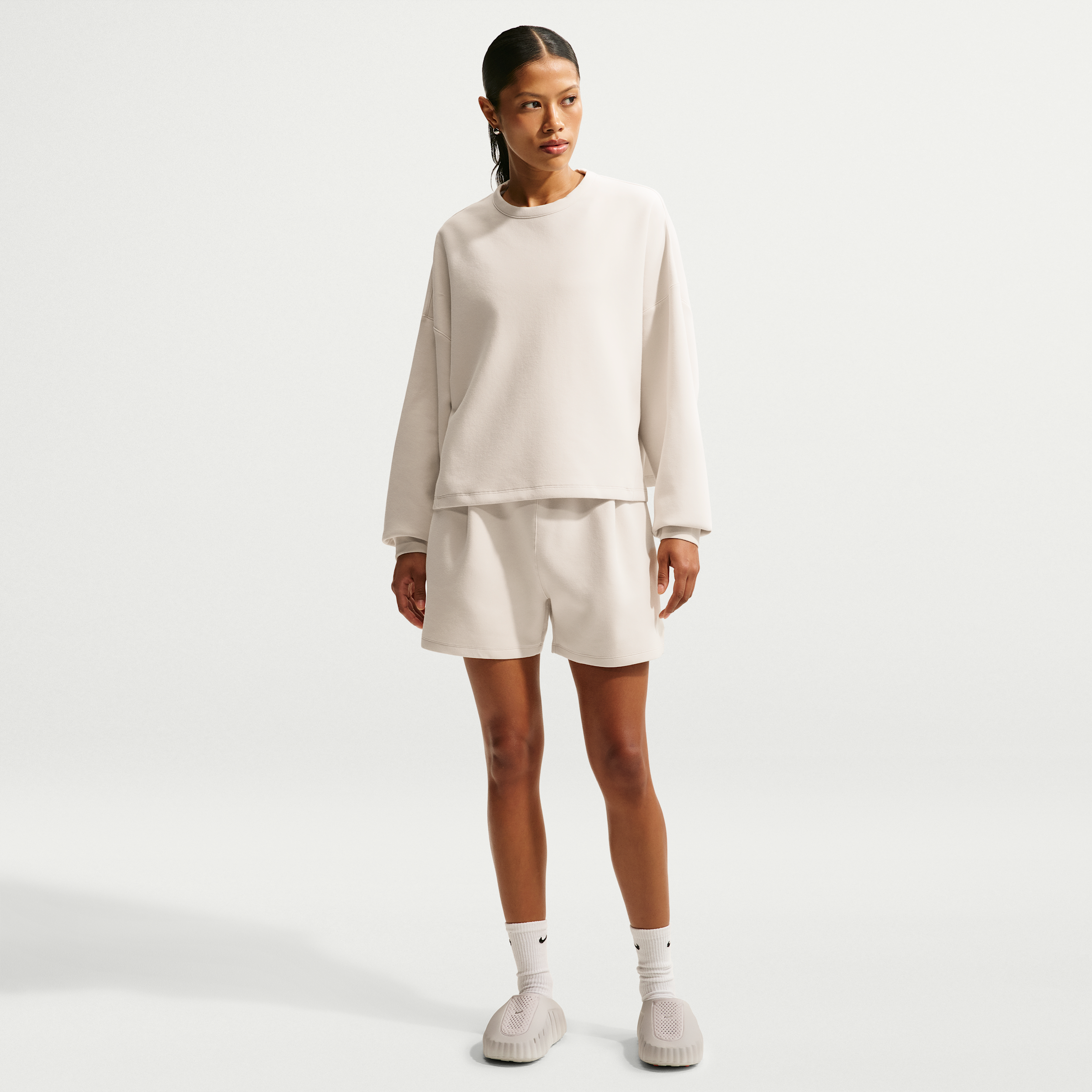 Shorts loose fit 10 cm a vita media Dri-FIT Nike 24.7 ImpossiblySoft – Donna - Marrone