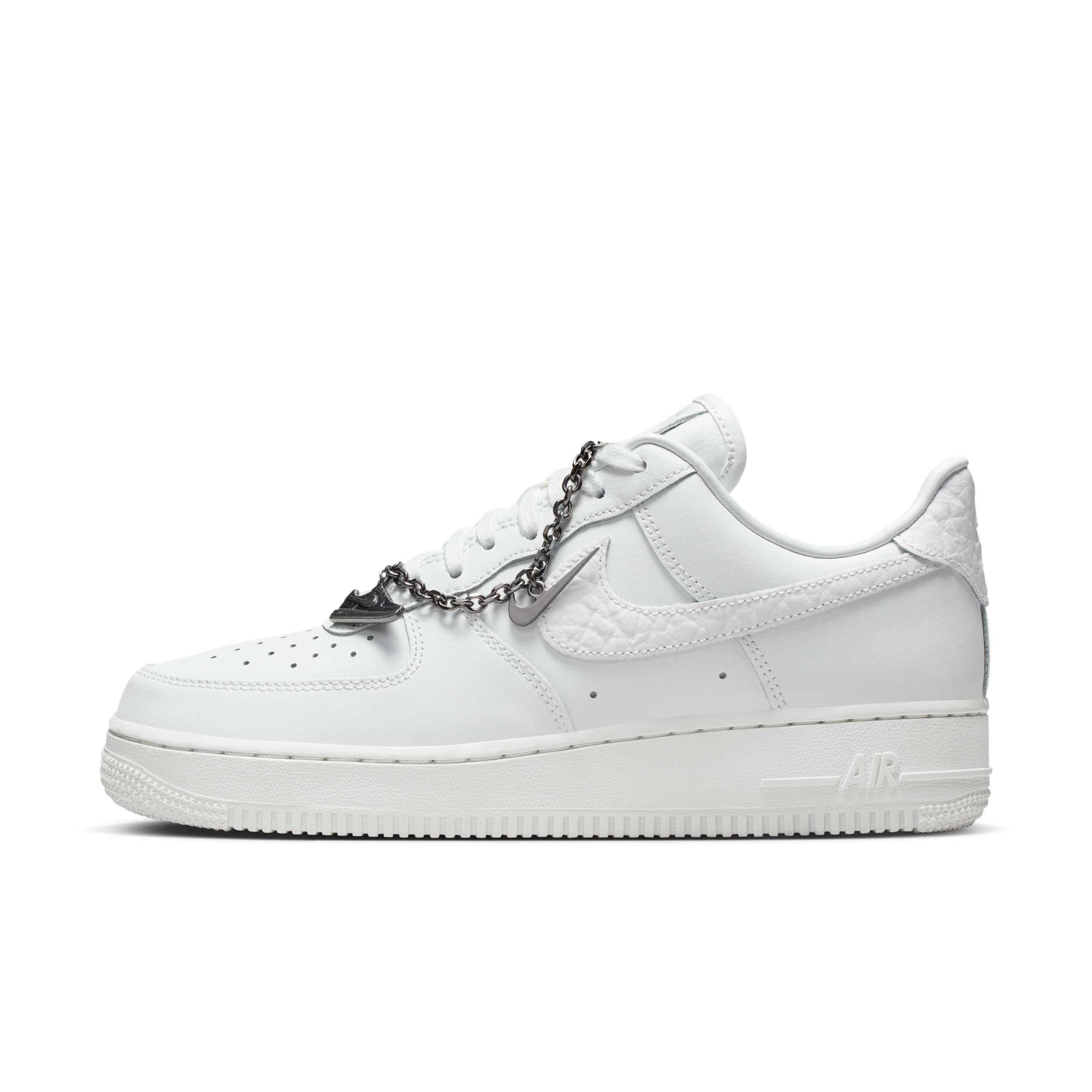 【ナイキ(NIKE)公式ストア】ナイキ エア フォース 1 '07 ロー ウィメンズシューズ IM6485-121 ホワイト 【ナイキ(NIKE)公式ストア】ナイキ エア フォース 1 '07 ロー ウィメンズシューズ IM6485-121 ホワイト