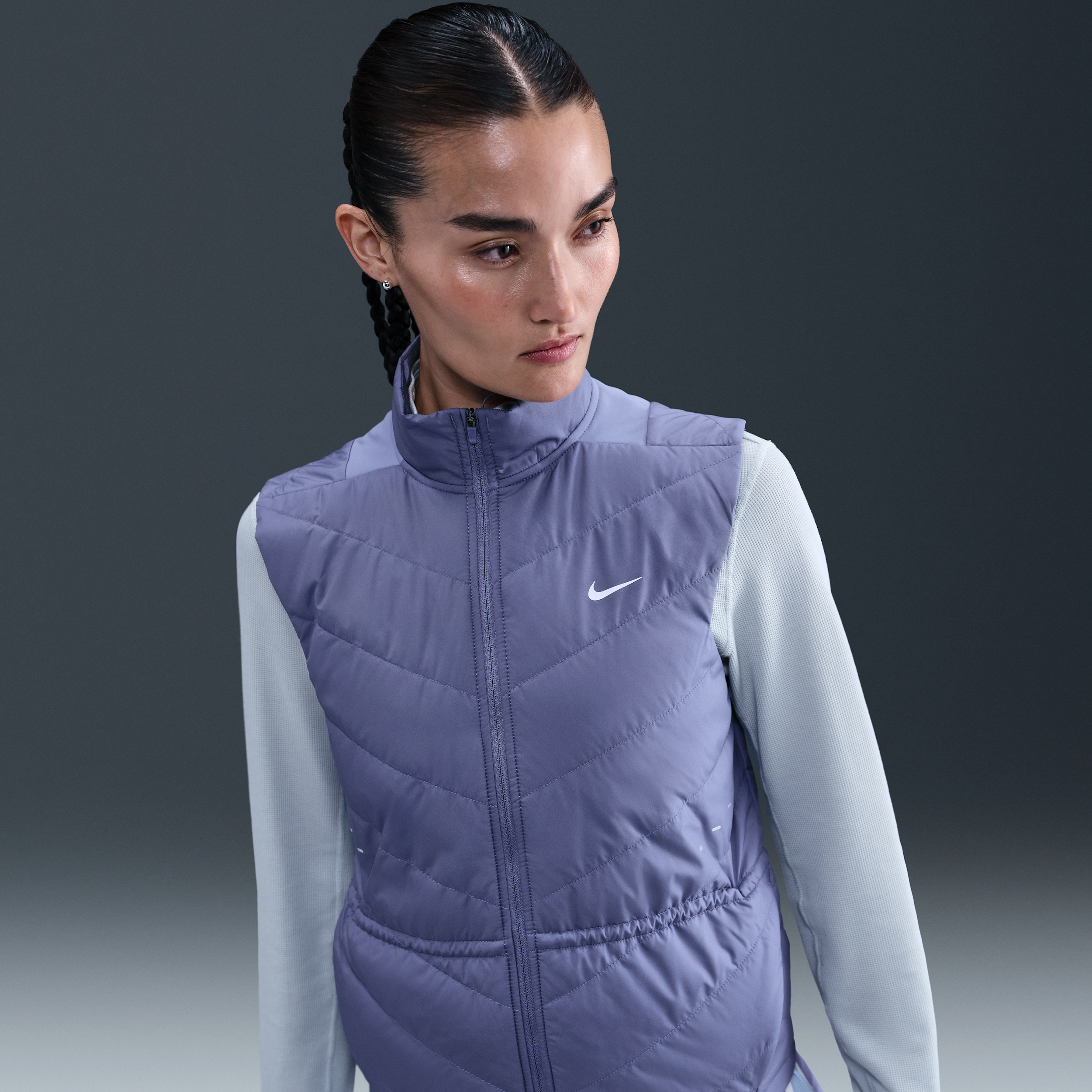 【ナイキ（NIKE）公式ストア】ナイキ スウィフト ウィメンズ Therma-FIT ランニングベスト HV2656-499 ブルー