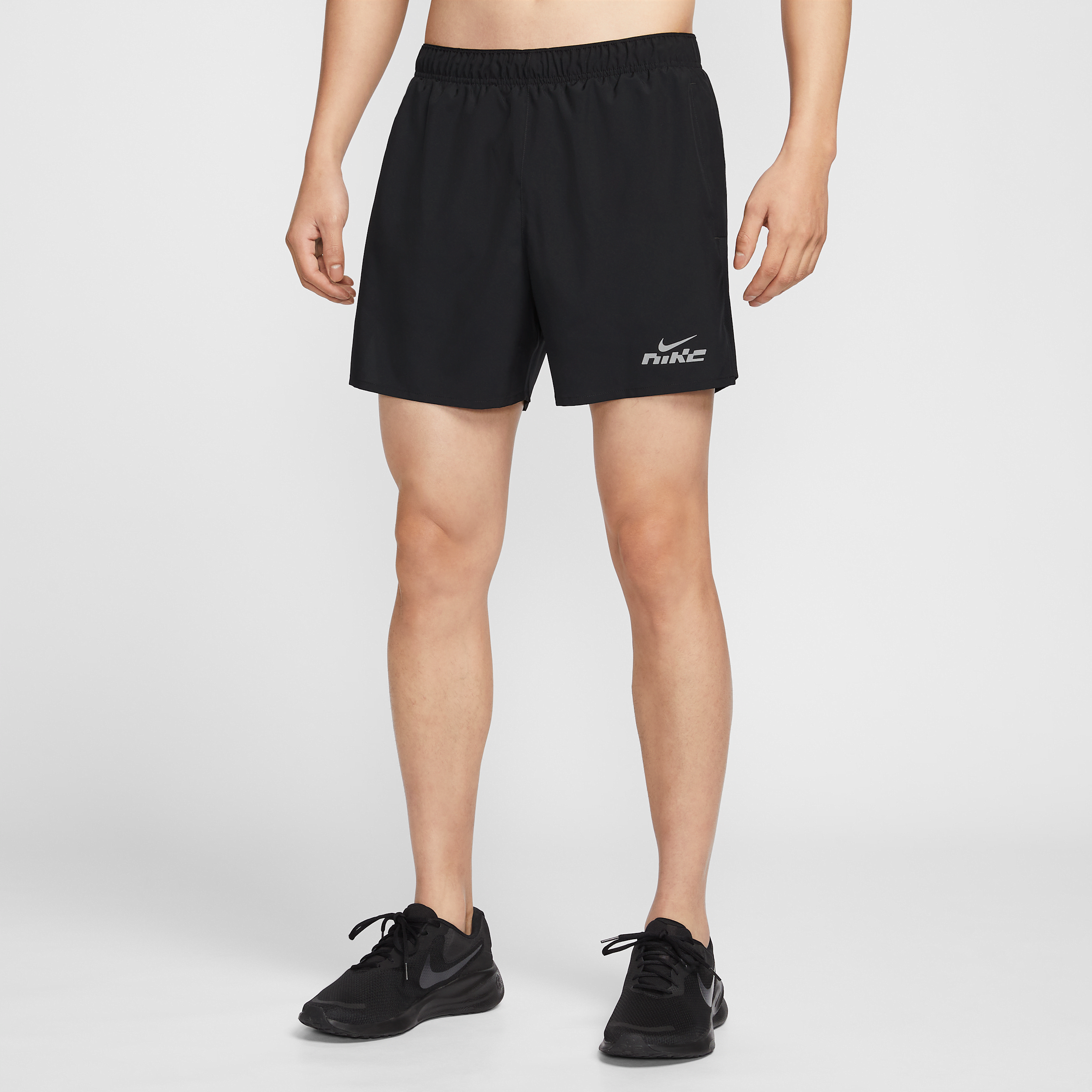 【ナイキ(NIKE)公式ストア】ナイキ チャレンジャー フラッシュ メンズ Dri-FIT 13cm ランニングショートパンツ (インナー付き) IB4130-010 ブラック 【ナイキ(NIKE)公式ストア】ナイキ チャレンジャー フラッシュ メンズ Dri-FIT 13cm ランニングショートパンツ (インナー付き) IB4130-010 ブラック