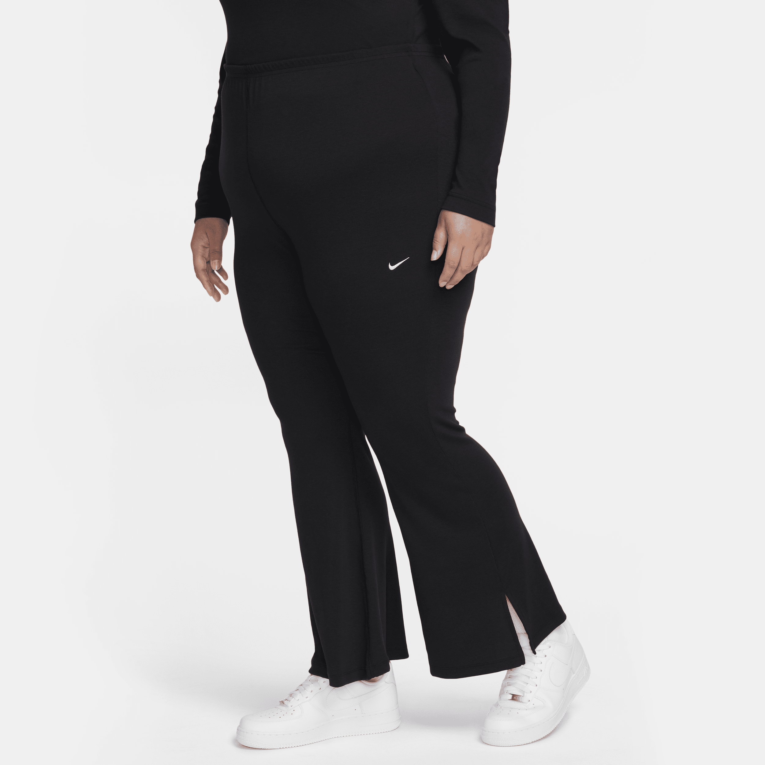 Nike Sportswear Chill Knit strakke legging met wijd uitlopende pijpen en mini-rib voor dames (Plus Size) - Zwart