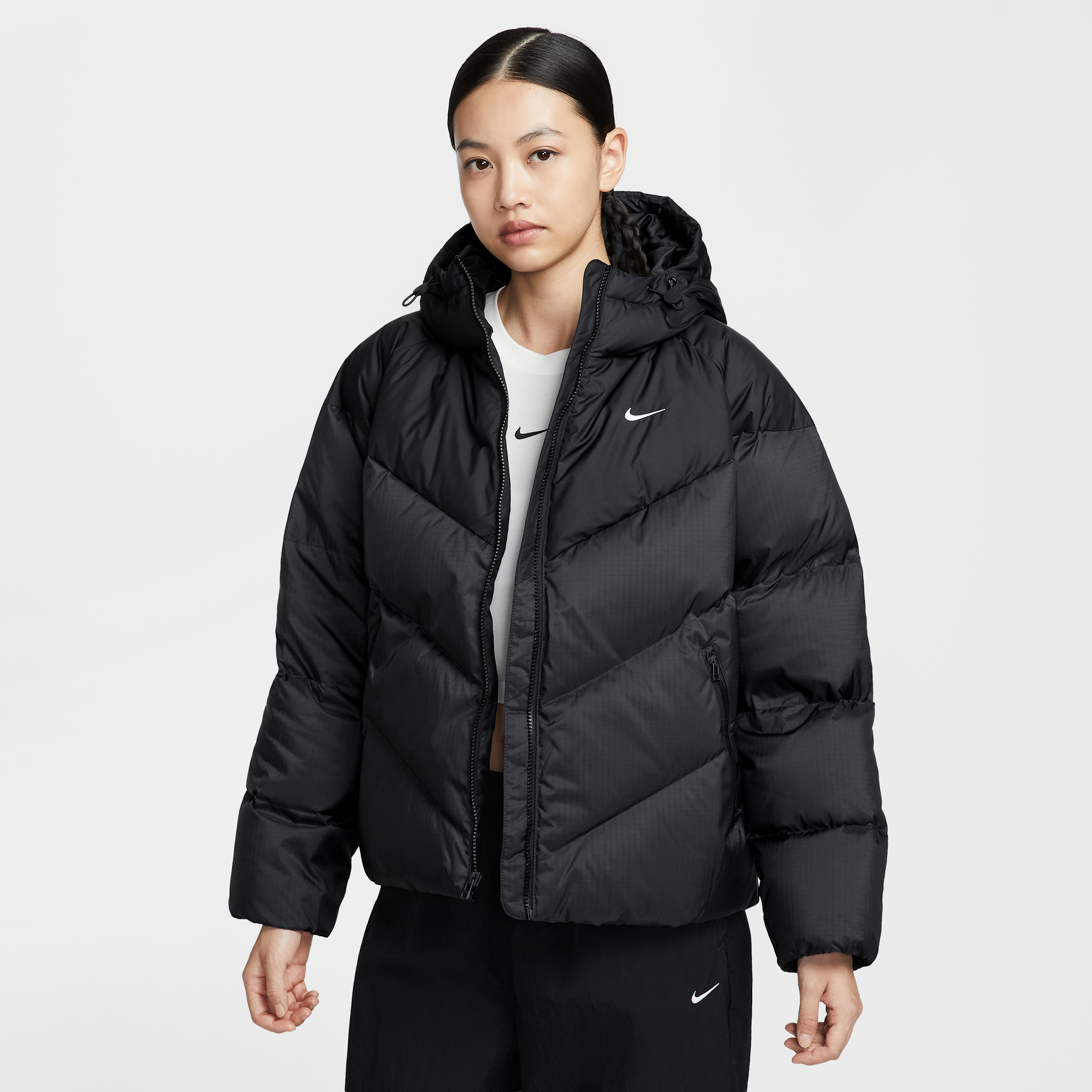 【ナイキ(NIKE)公式ストア】ナイキ スポーツウェア ウィンドパファー ウィメンズ Storm-FIT ルーズ フーデッド ダウン パファー HV5236-010 ブラック 【ナイキ(NIKE)公式ストア】ナイキ スポーツウェア ウィンドパファー ウィメンズ Storm-FIT ルーズ フーデッド ダウン パファー HV5236-010 ブラック