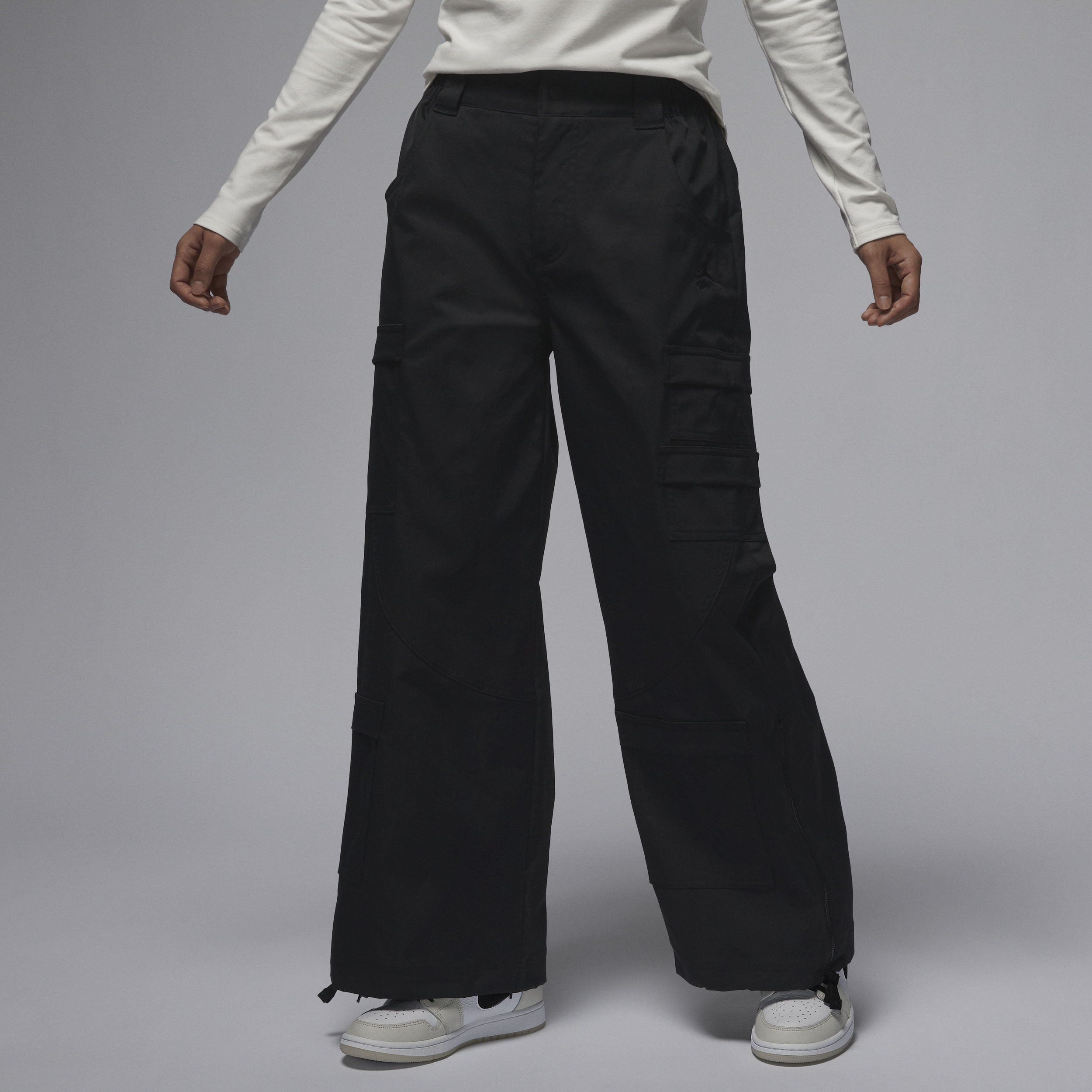 【ナイキ(NIKE)公式ストア】ジョーダン シカゴ ウィメンズ ヘビーウェイト パンツ FD7216-010 ブラック 【ナイキ(NIKE)公式ストア】ジョーダン シカゴ ウィメンズ ヘビーウェイト パンツ FD7216-010 ブラック
