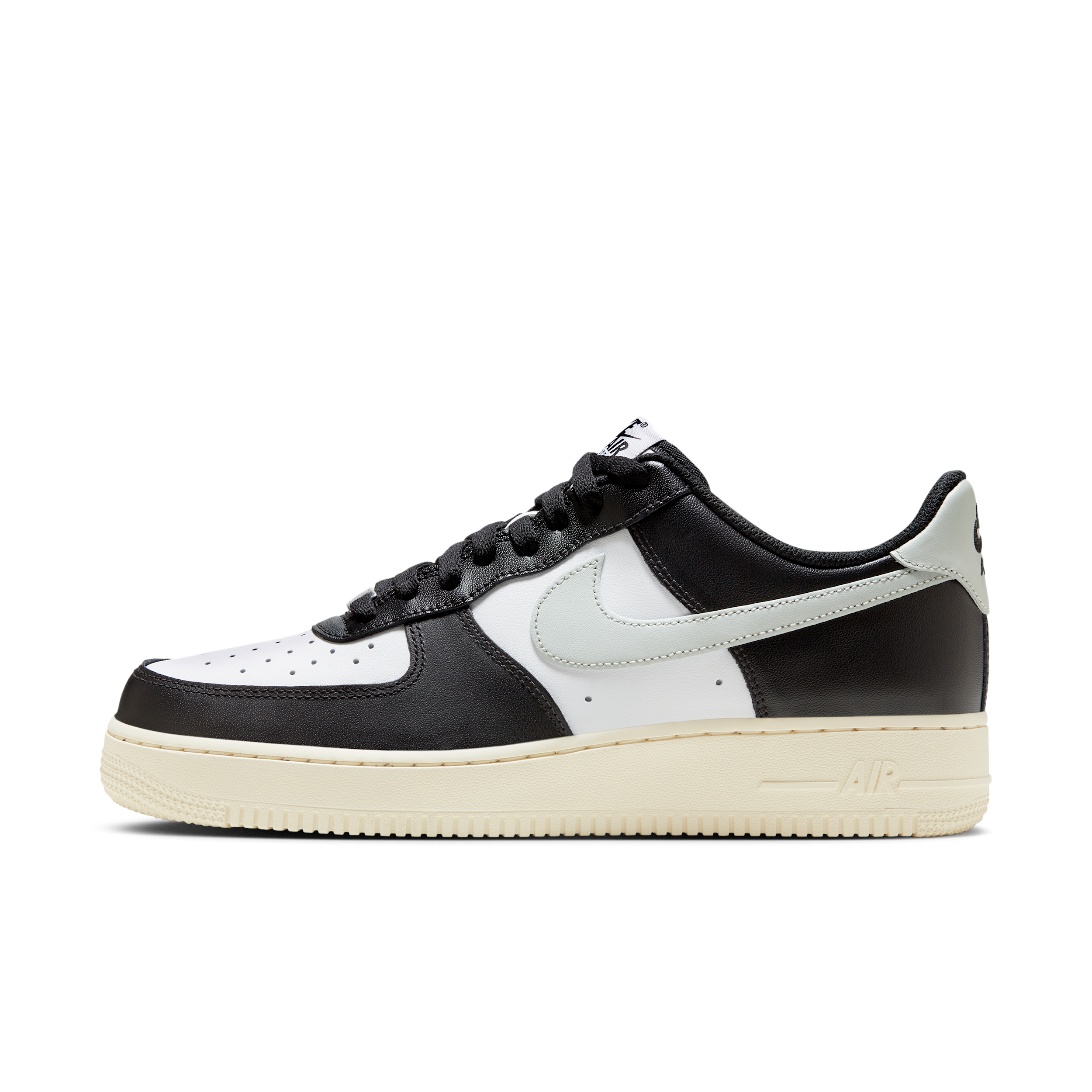 �y�i�C�L�iNIKE�j�����X�g�A�z�i�C�L �G�A �t�H�[�X 1 '07 �V���[�Y?FQ6848-101?�z���C�g