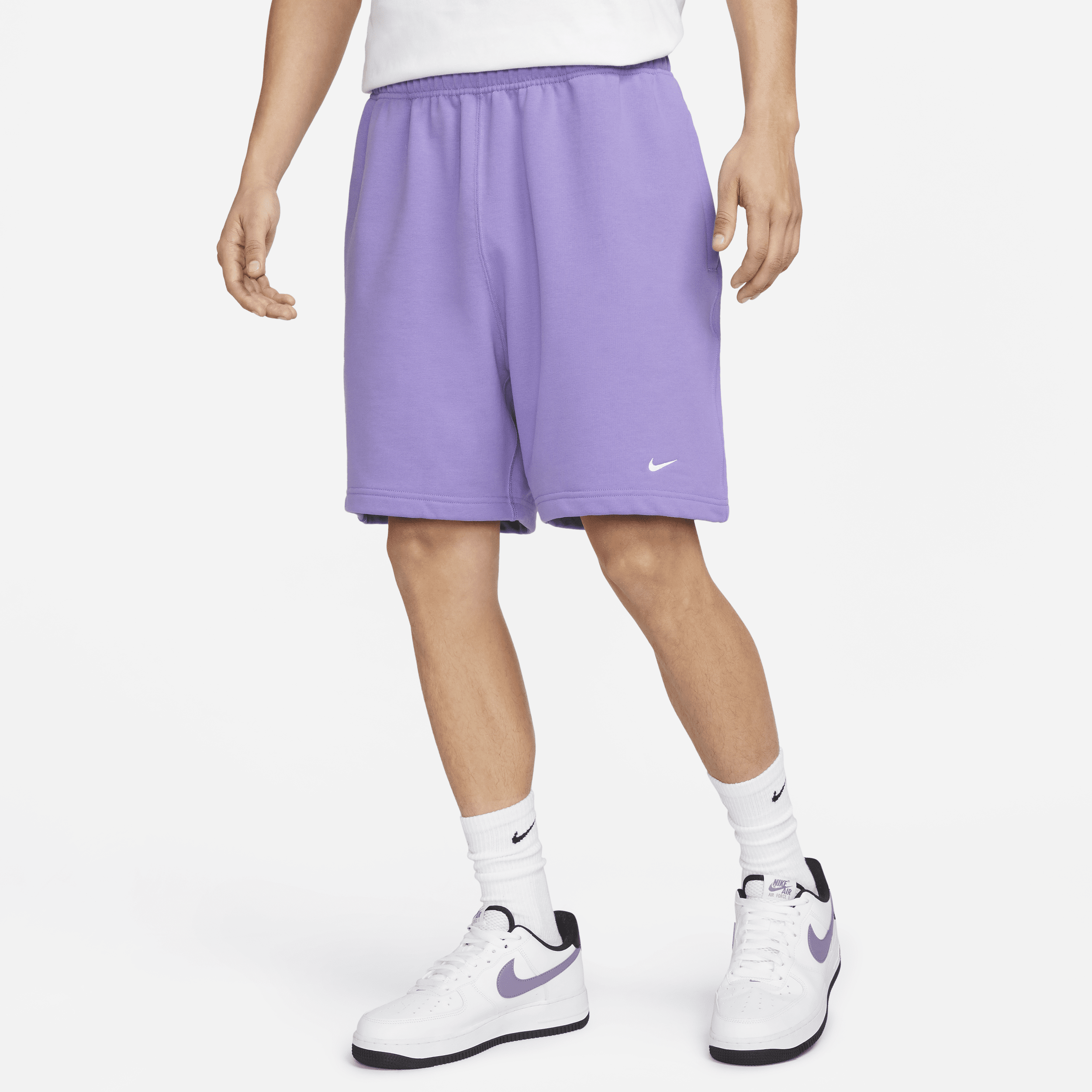 Nike Solo Swoosh-shorts i french terry til mænd - lilla