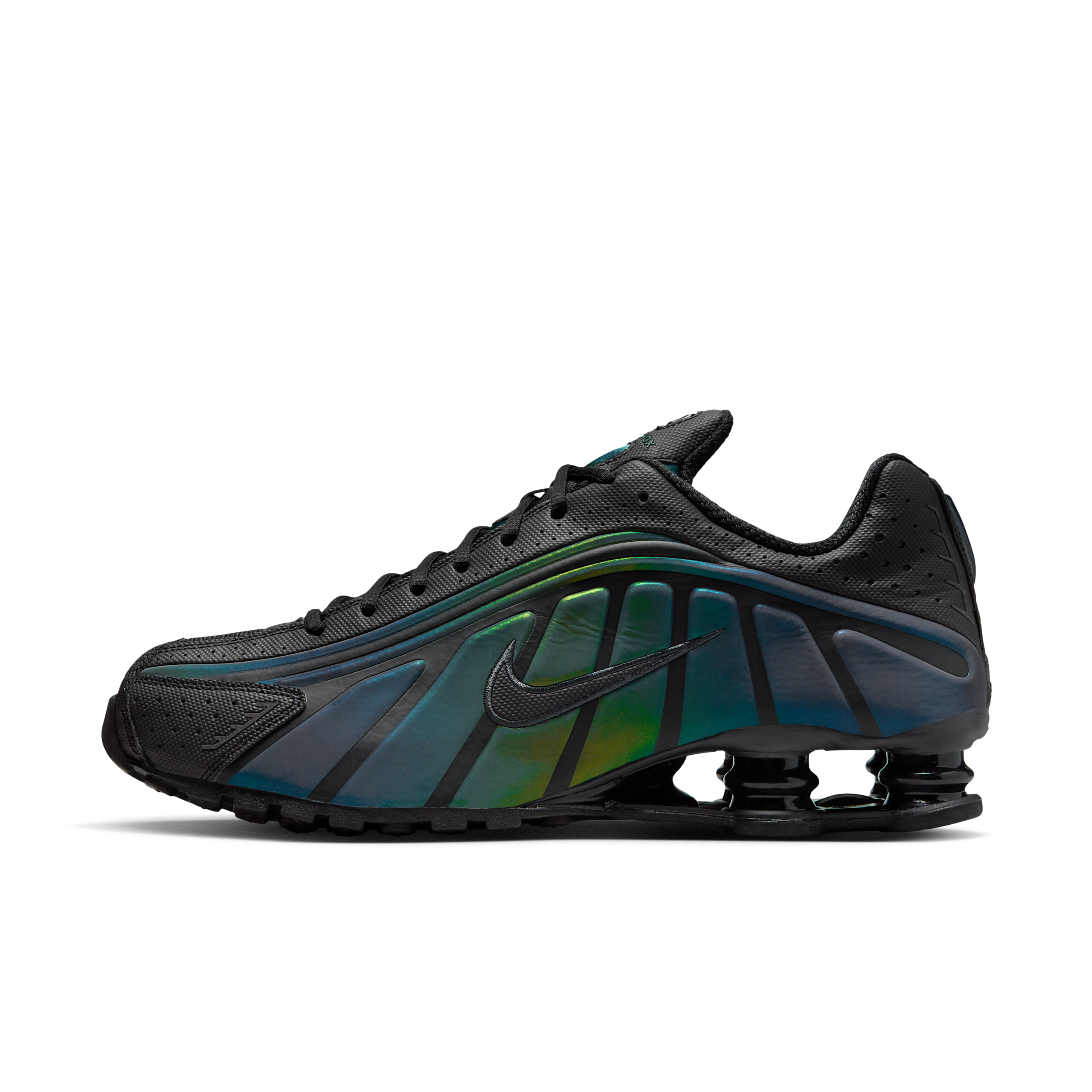 【ナイキ(NIKE)公式ストア】ナイキ ショックス R4 SE メンズシューズ リフレクティブ (再帰反射) デザインのアクセント付き IM6596-001 ブラック 【ナイキ(NIKE)公式ストア】ナイキ ショックス R4 SE メンズシューズ リフレクティブ (再帰反射) デザインのアクセント付き IM6596-001 ブラック