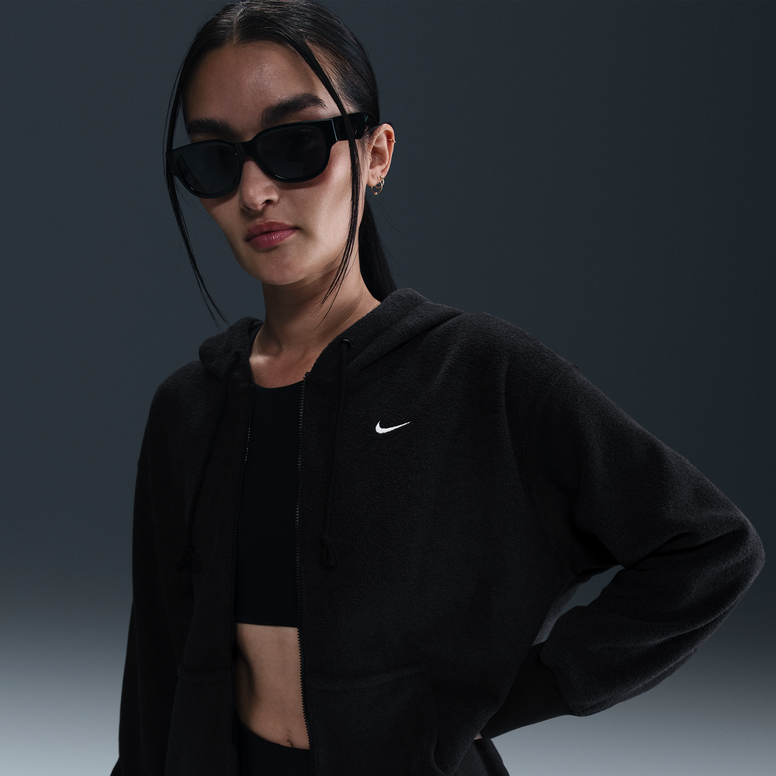 【ナイキ(NIKE)公式ストア】ナイキ スポーツウェア フェニックス プラッシュ ウィメンズ オーバーサイズド コージー フリース フルジップ パーカー FZ1268-010 ブラック 【ナイキ(NIKE)公式ストア】ナイキ スポーツウェア フェニックス プラッシュ ウィメンズ オーバーサイズド コージー フリース フルジップ パーカー FZ1268-010 ブラック