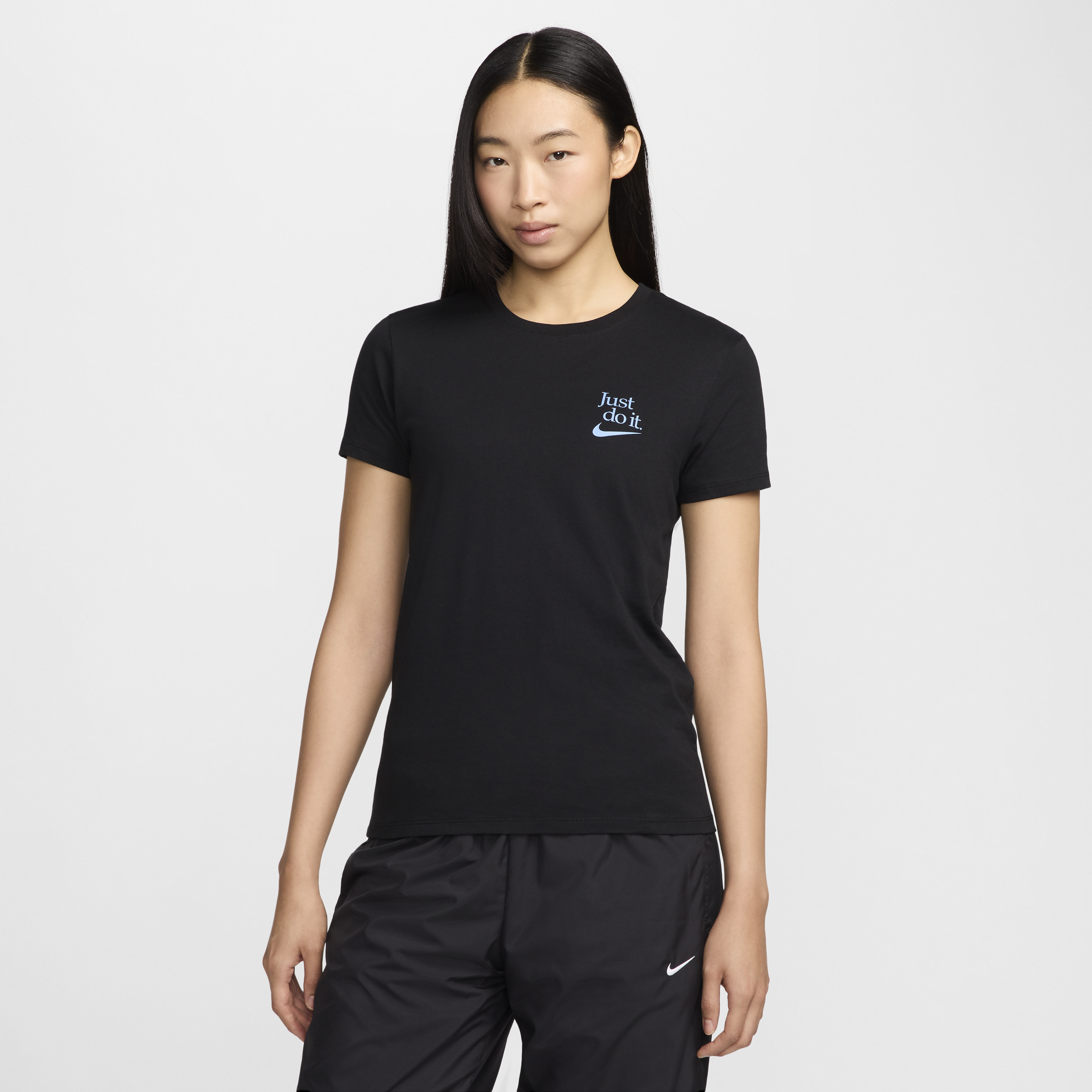 【ナイキ(NIKE)公式ストア】ナイキ ウィメンズ Tシャツ HV9497-010 ブラック 【ナイキ(NIKE)公式ストア】ナイキ ウィメンズ Tシャツ HV9497-010 ブラック