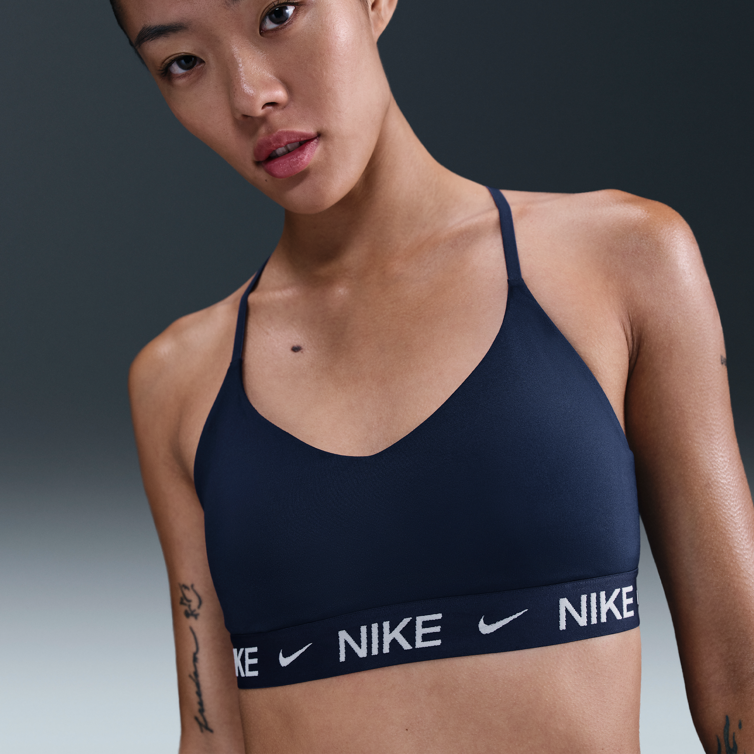 【ナイキ(NIKE)公式ストア】ナイキ インディ ライトサポート ウィメンズ パッディド アジャスタブル スポーツブラ FD1063-410 ブルー 【ナイキ(NIKE)公式ストア】ナイキ インディ ライトサポート ウィメンズ パッディド アジャスタブル スポーツブラ FD1063-410 ブルー